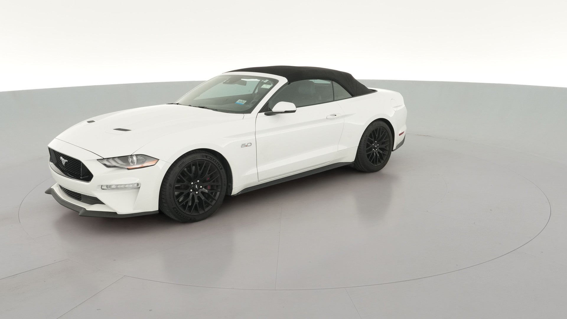 2018 Ford Mustang vehicle photo