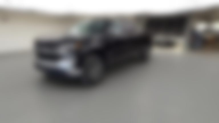 2020 Chevrolet Silverado 1500 Crew Cab vehicle photo