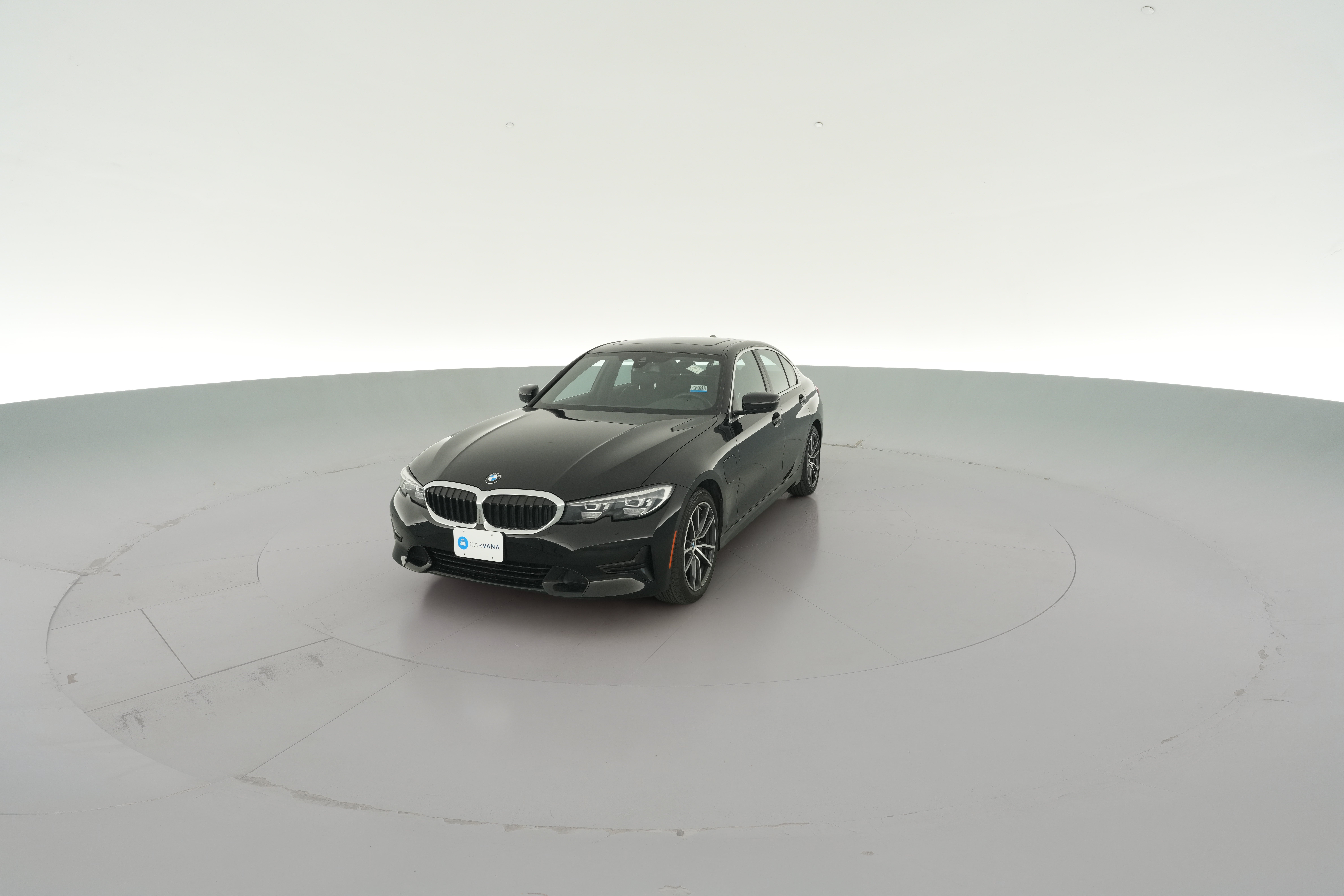 2021 BMW 3 Series 330e - Photo 23