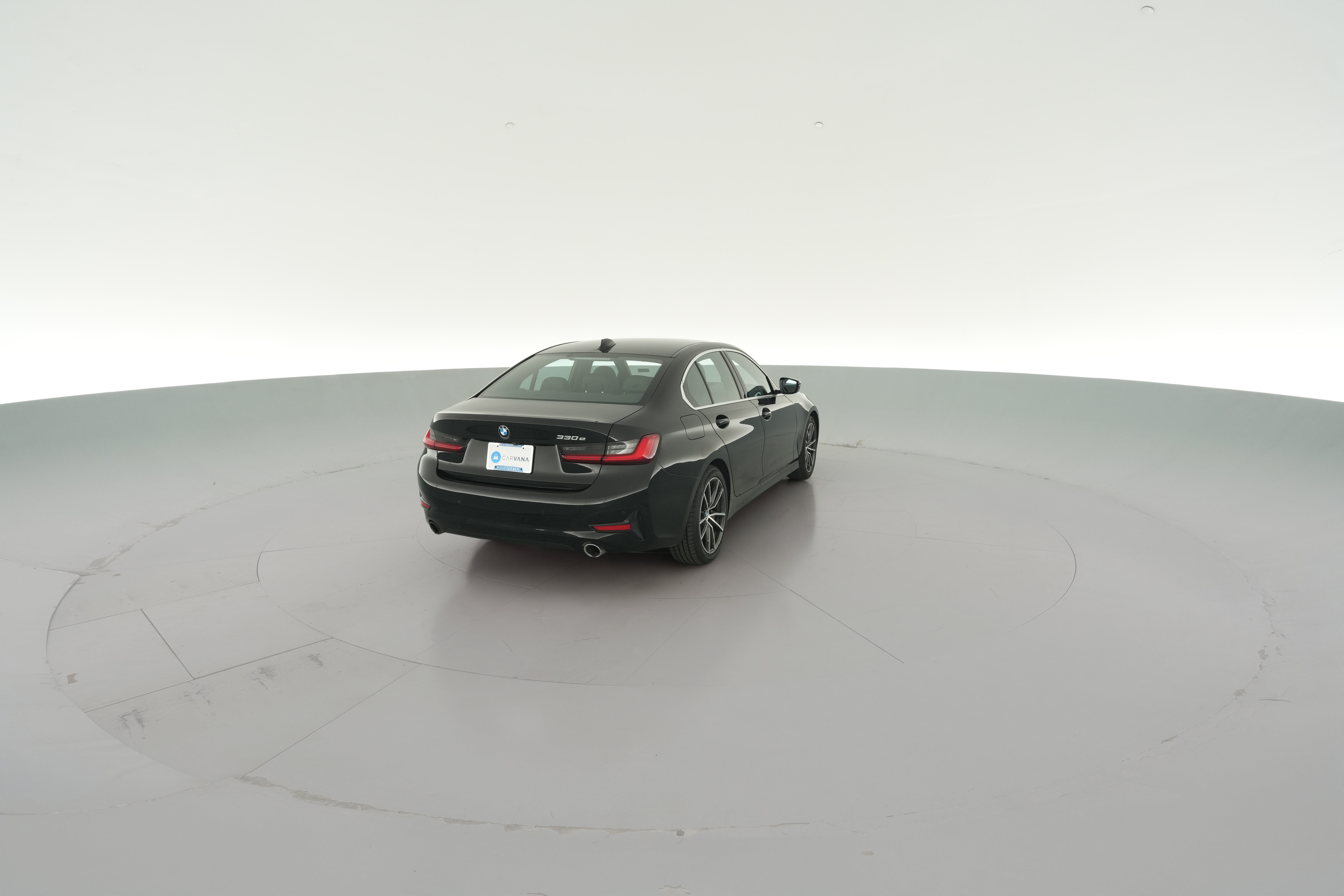 2021 BMW 3 Series 330e - Photo 31