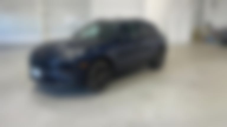 2021 Porsche Macan vehicle photo