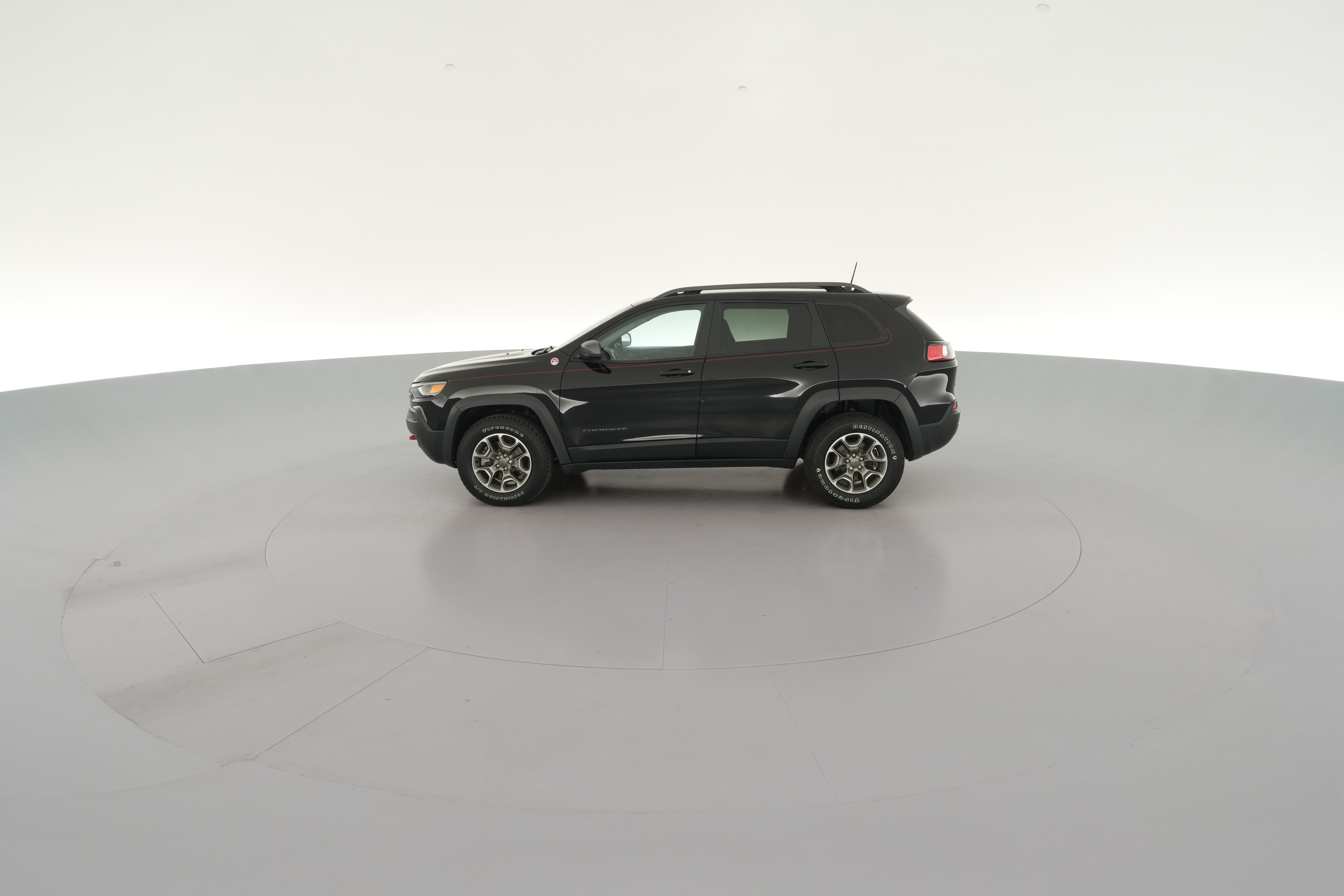 2021 Jeep Cherokee Trailhawk - Photo 25