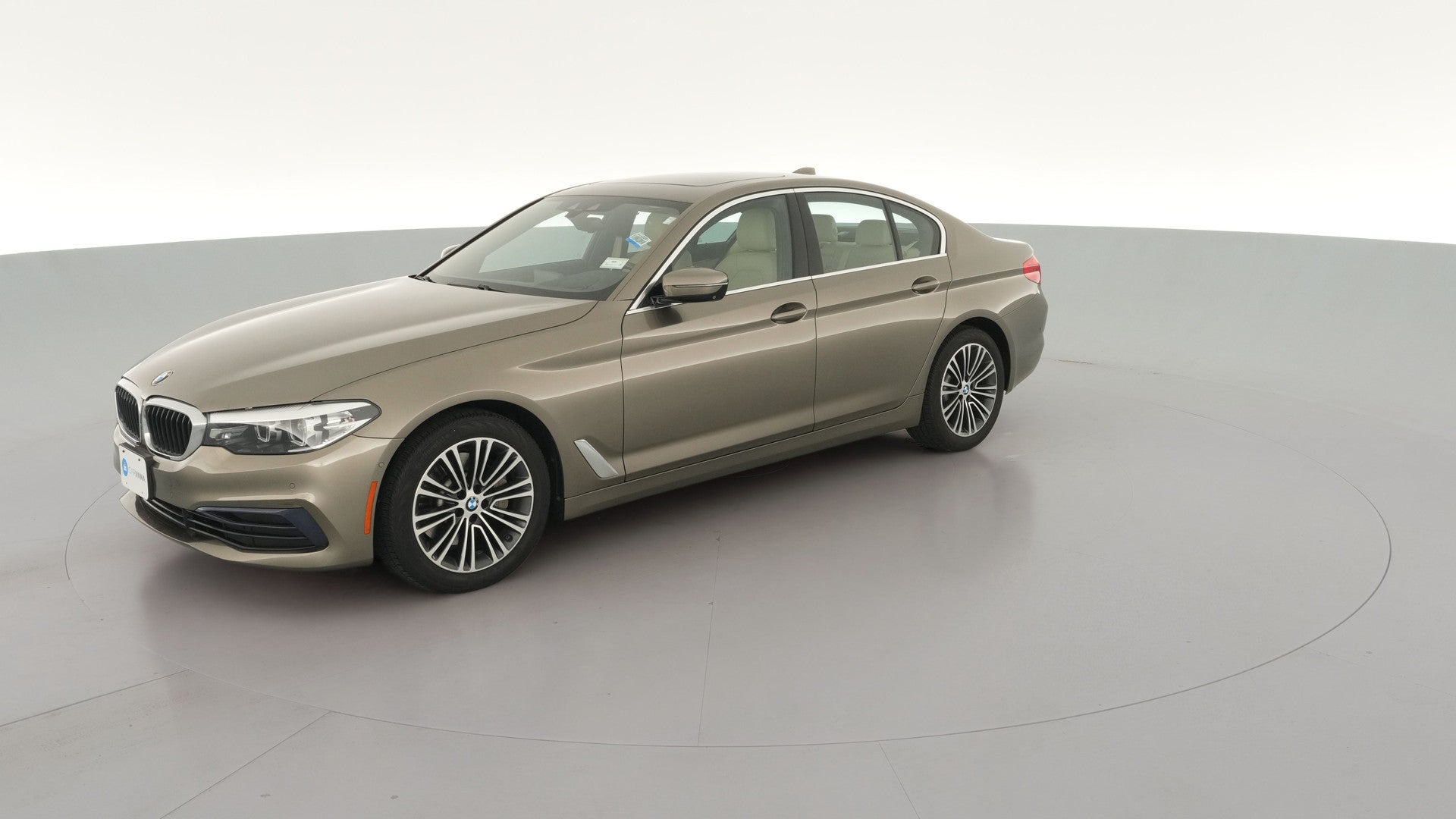 2019 BMW 5 Series vehicle photo