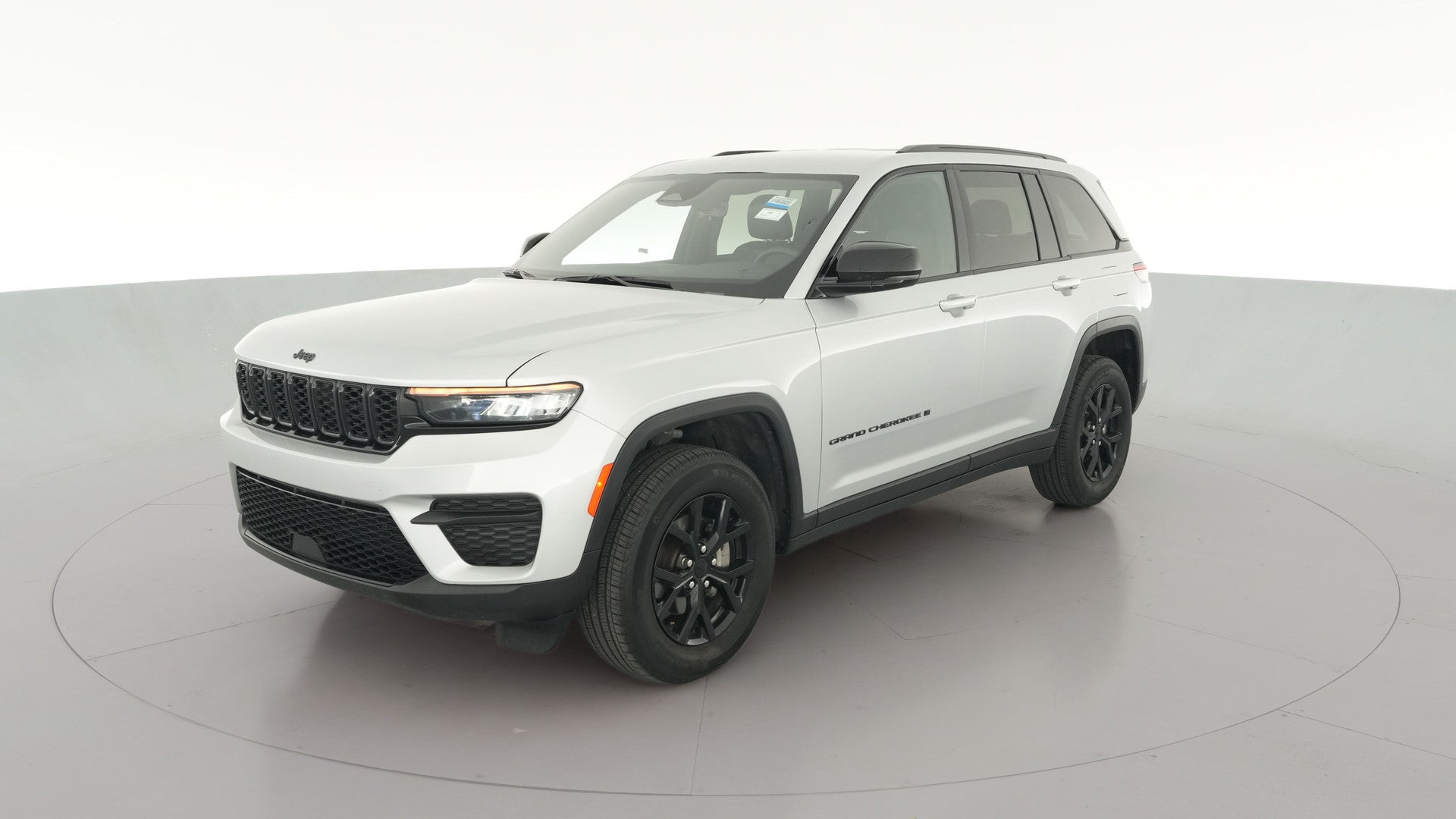2025 Jeep Grand Cherokee vehicle photo
