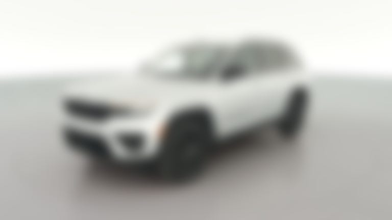 2025 Jeep Grand Cherokee vehicle photo