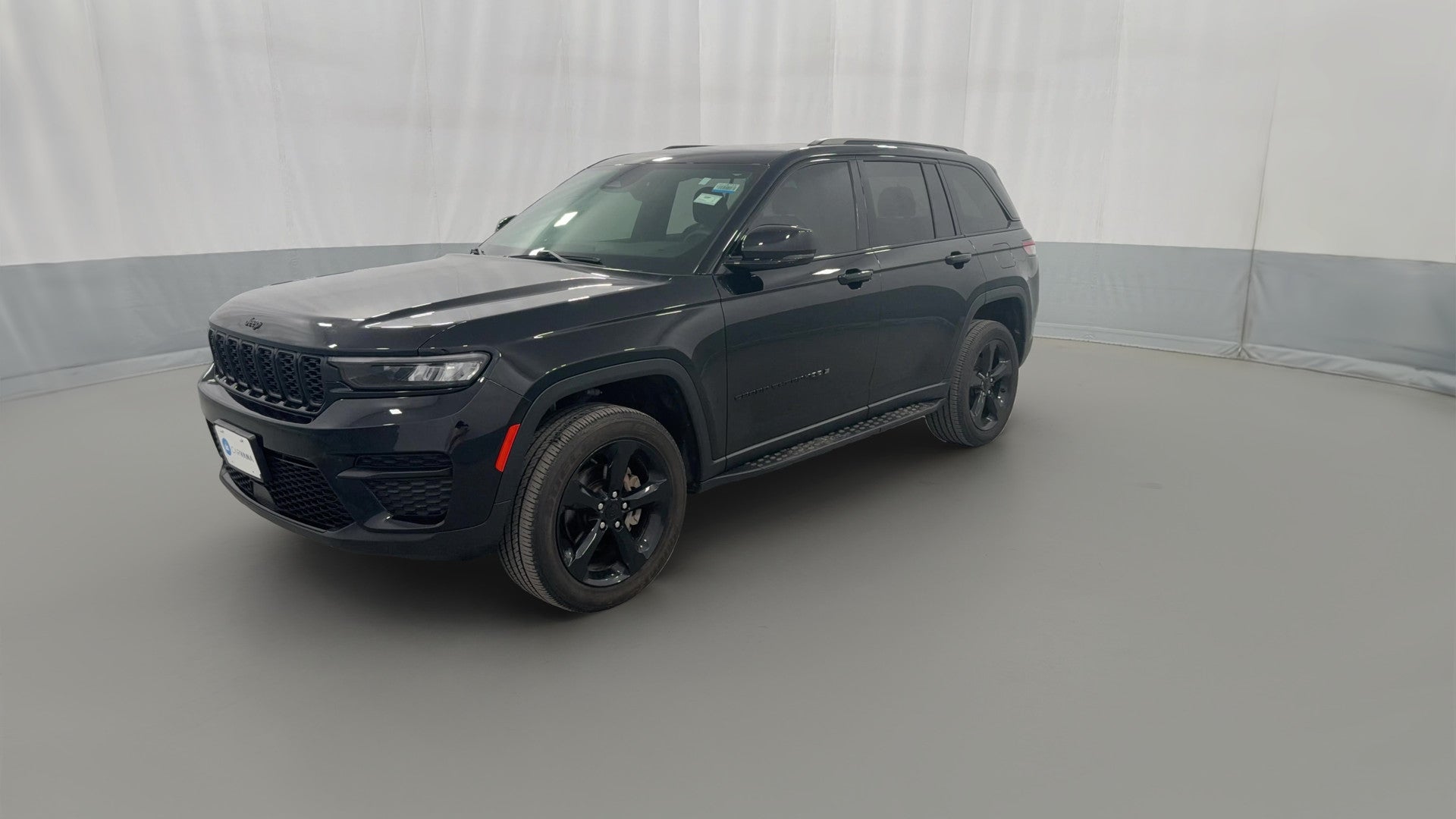 2023 Jeep Grand Cherokee vehicle photo
