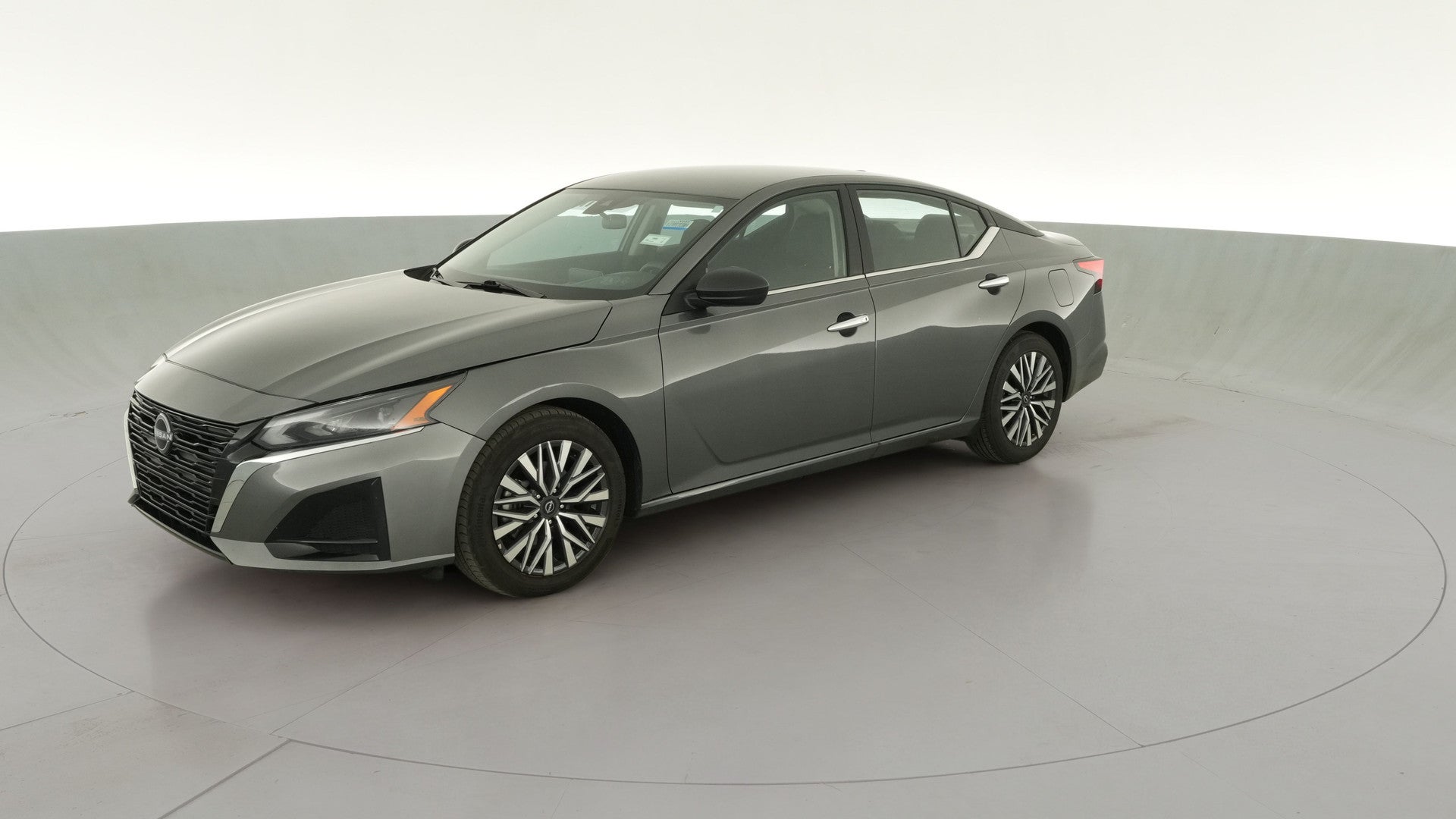 2025 Nissan Altima vehicle photo