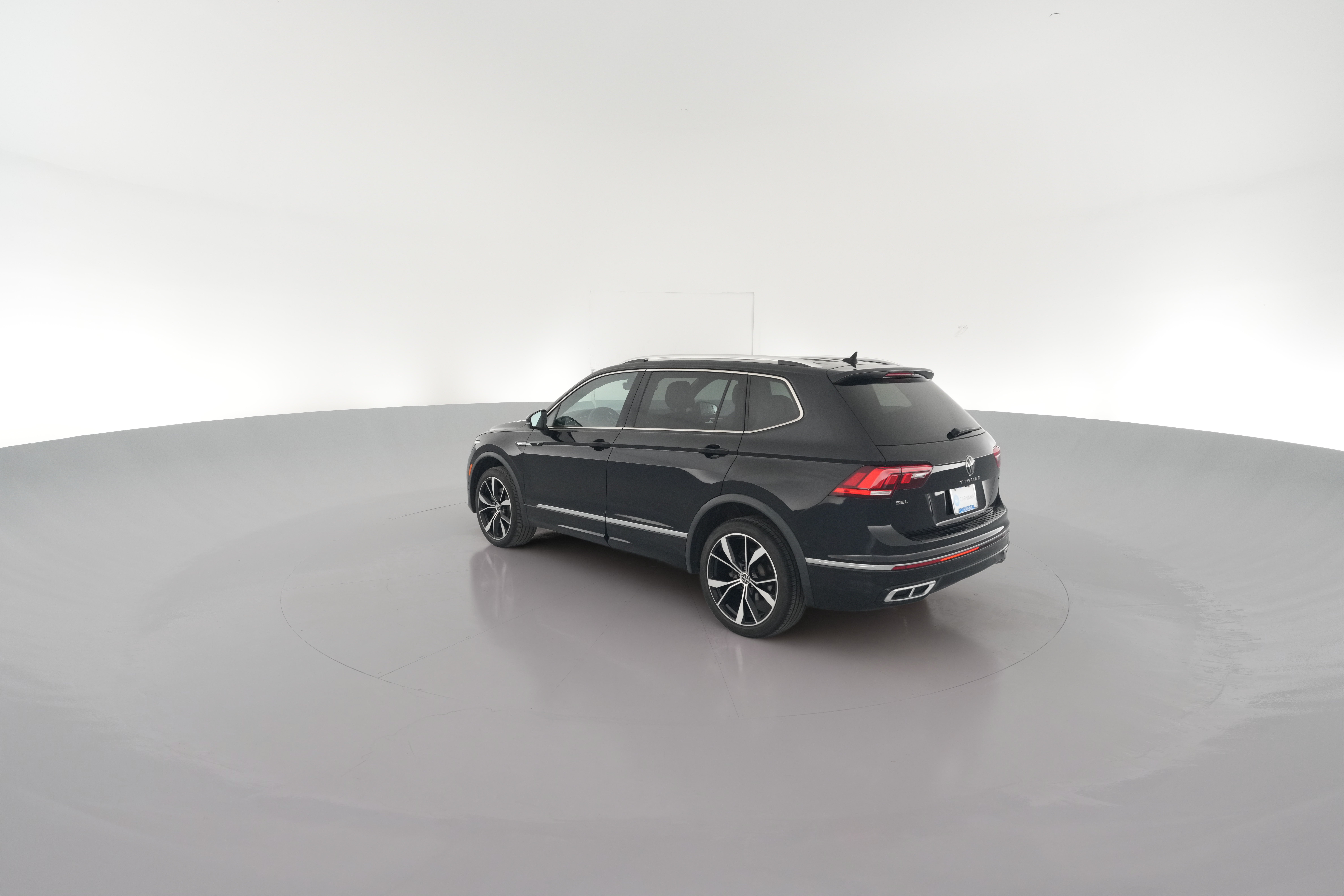 2023 Volkswagen Tiguan SEL R-LINE - Photo 33