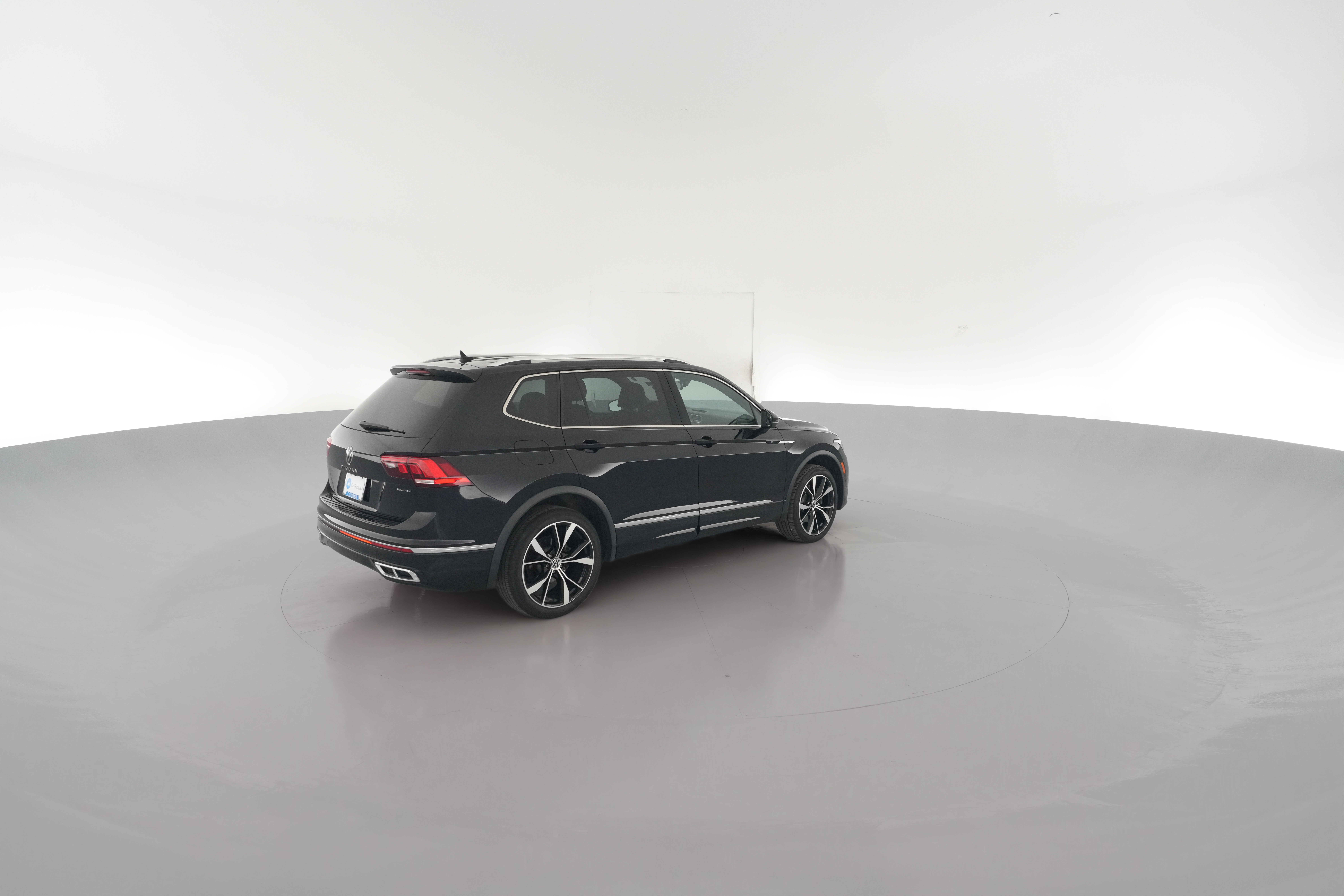 2023 Volkswagen Tiguan SEL R-LINE - Photo 37