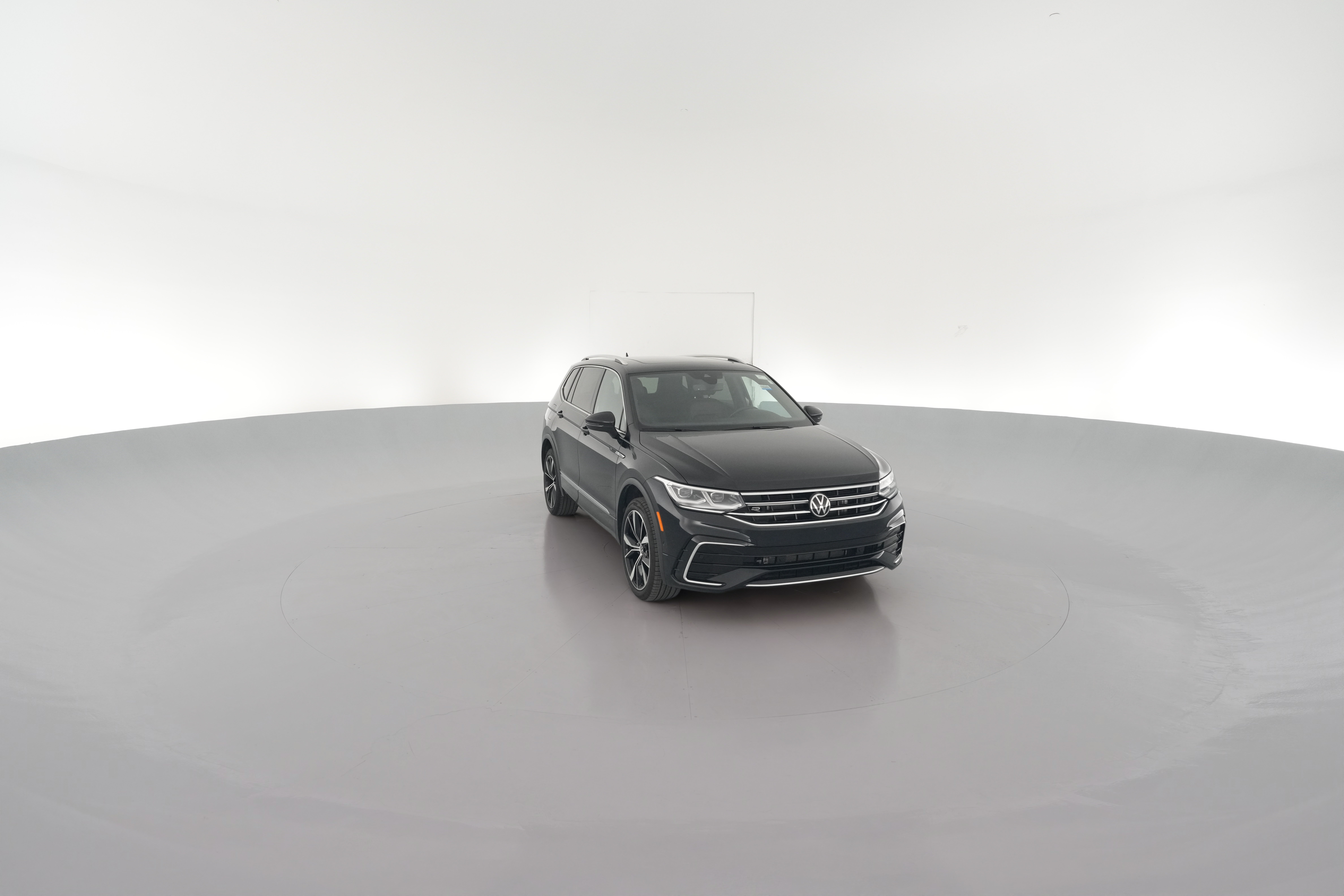 2023 Volkswagen Tiguan SEL R-LINE - Photo 42