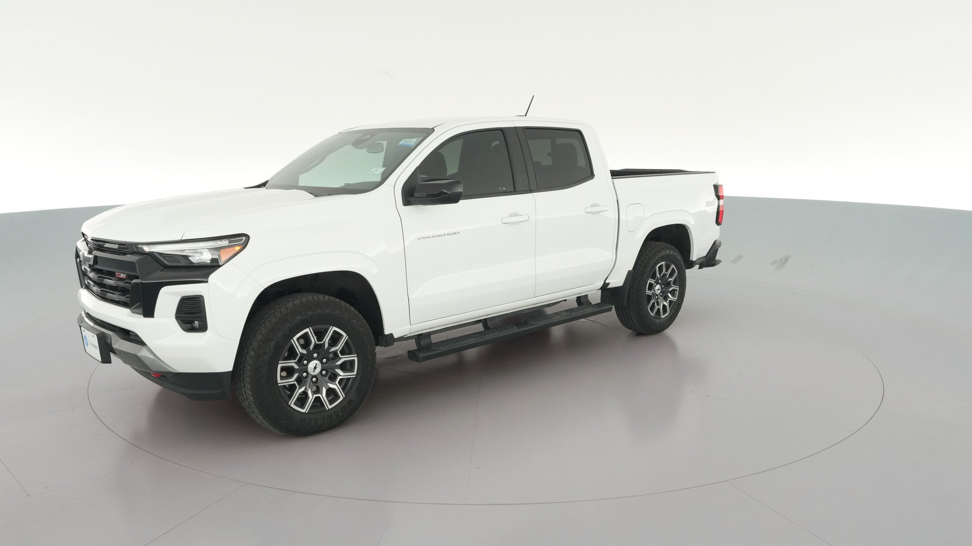 2024 Chevrolet Colorado Crew Cab vehicle photo