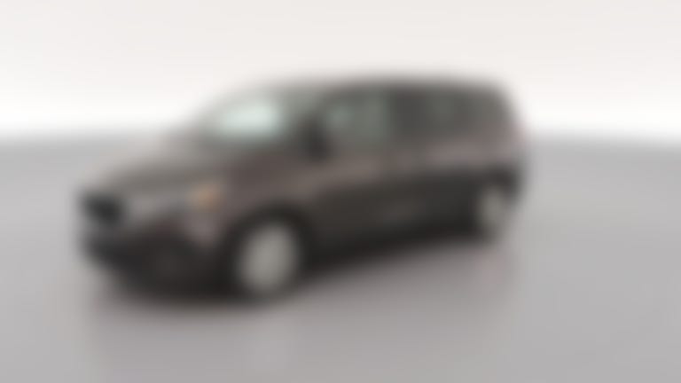 2017 Kia Sedona vehicle photo