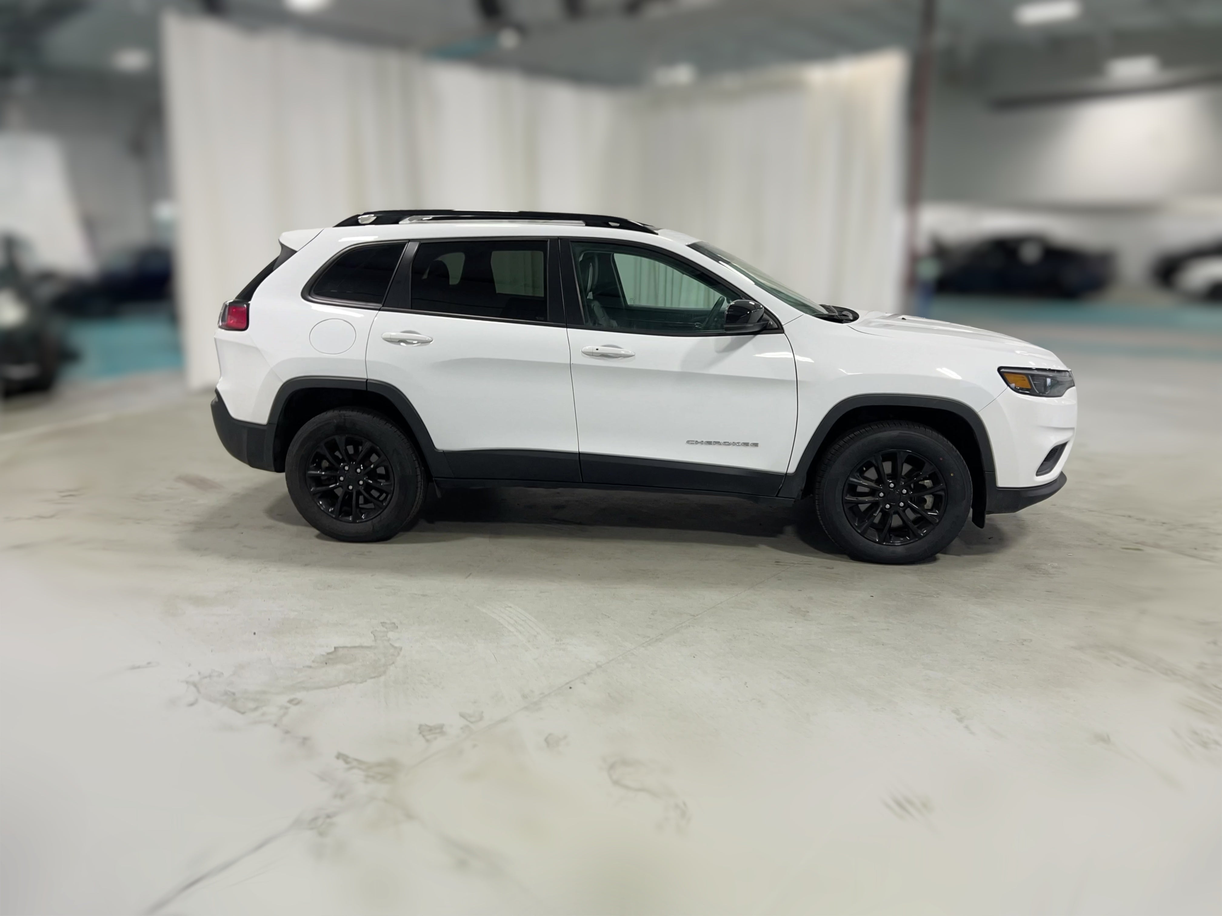 2022 Jeep Cherokee Latitude Lux - Photo 40
