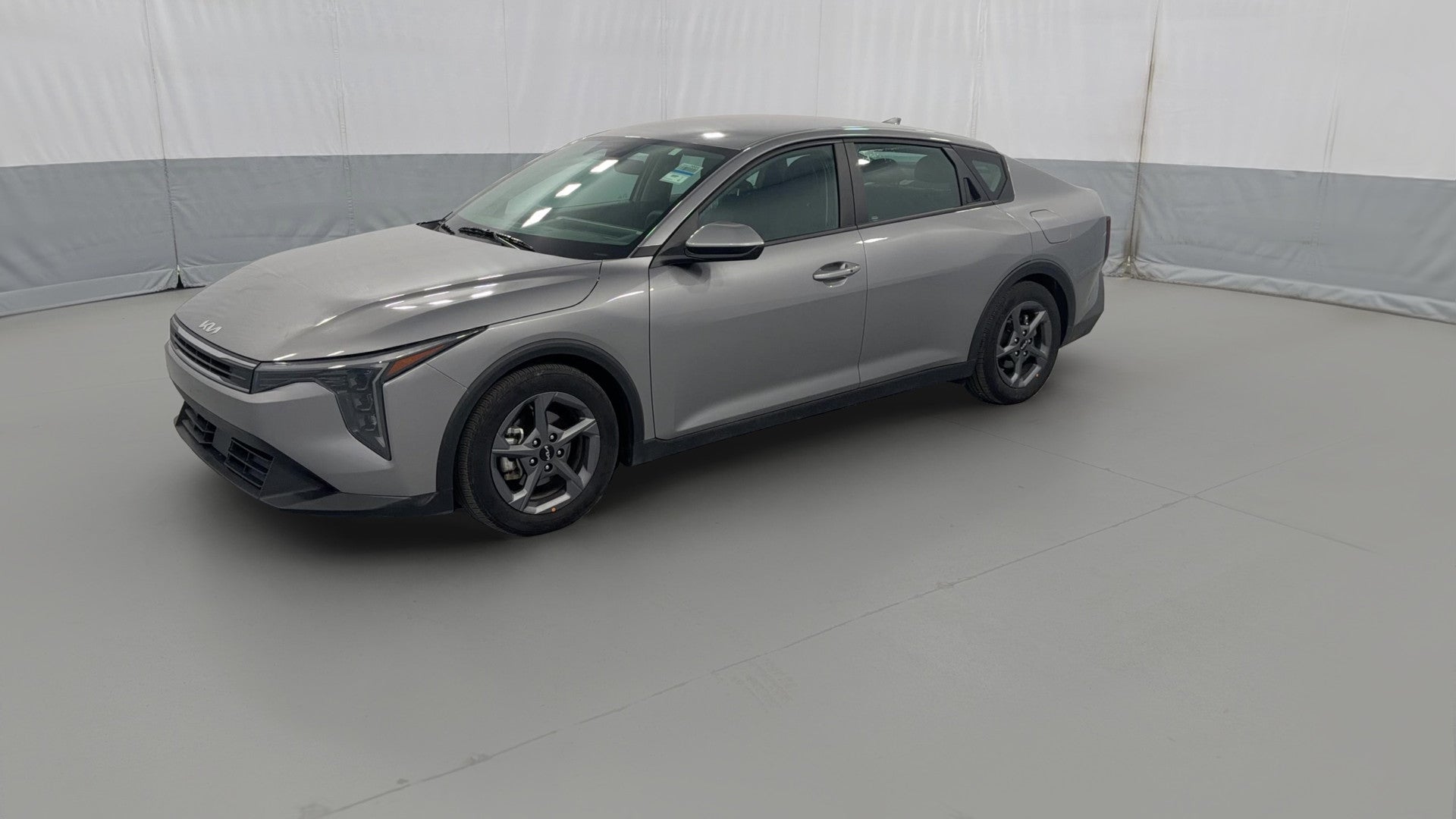 2025 Kia K4 vehicle photo