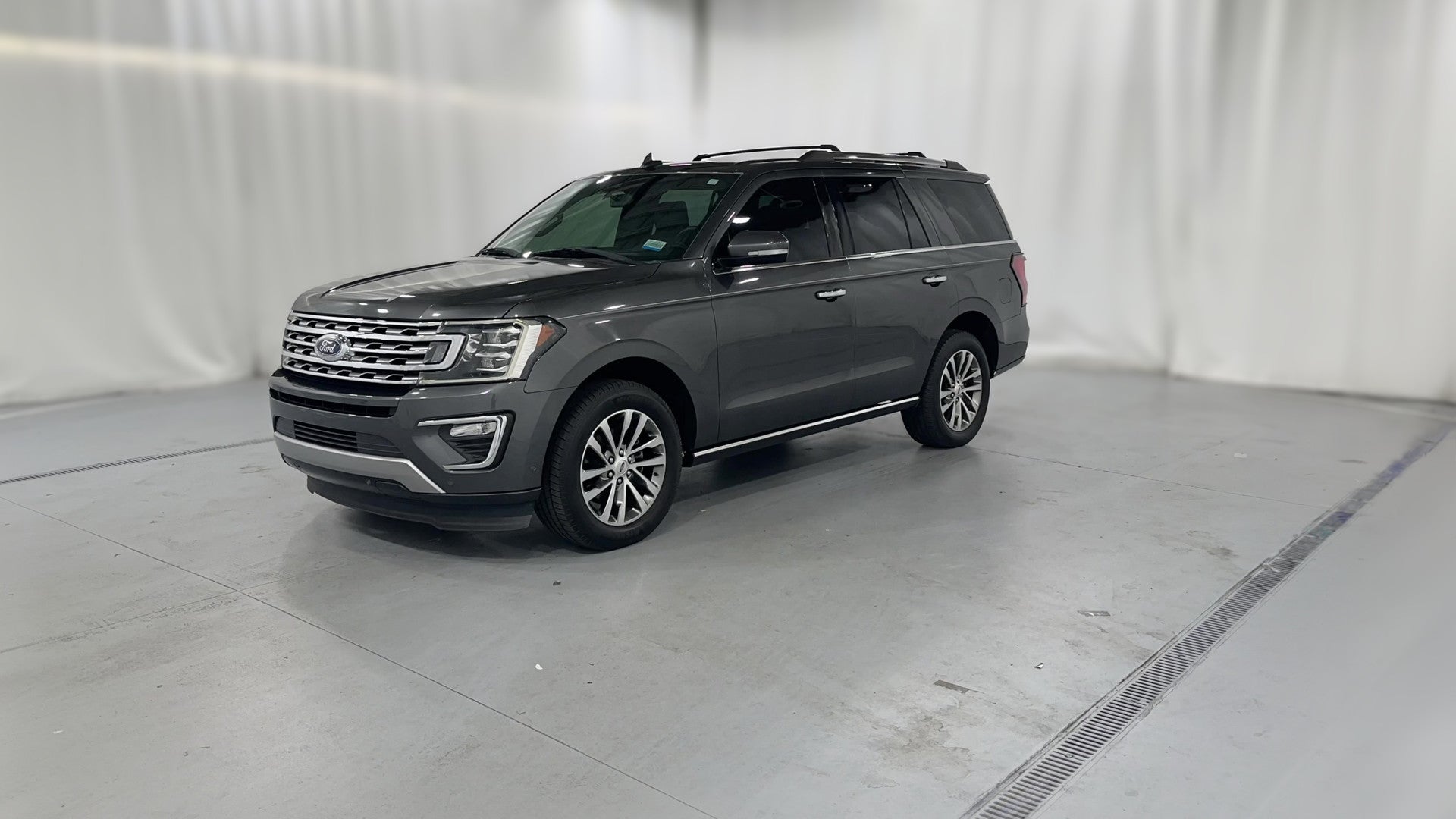 2018 Ford Expedition vehicle photo