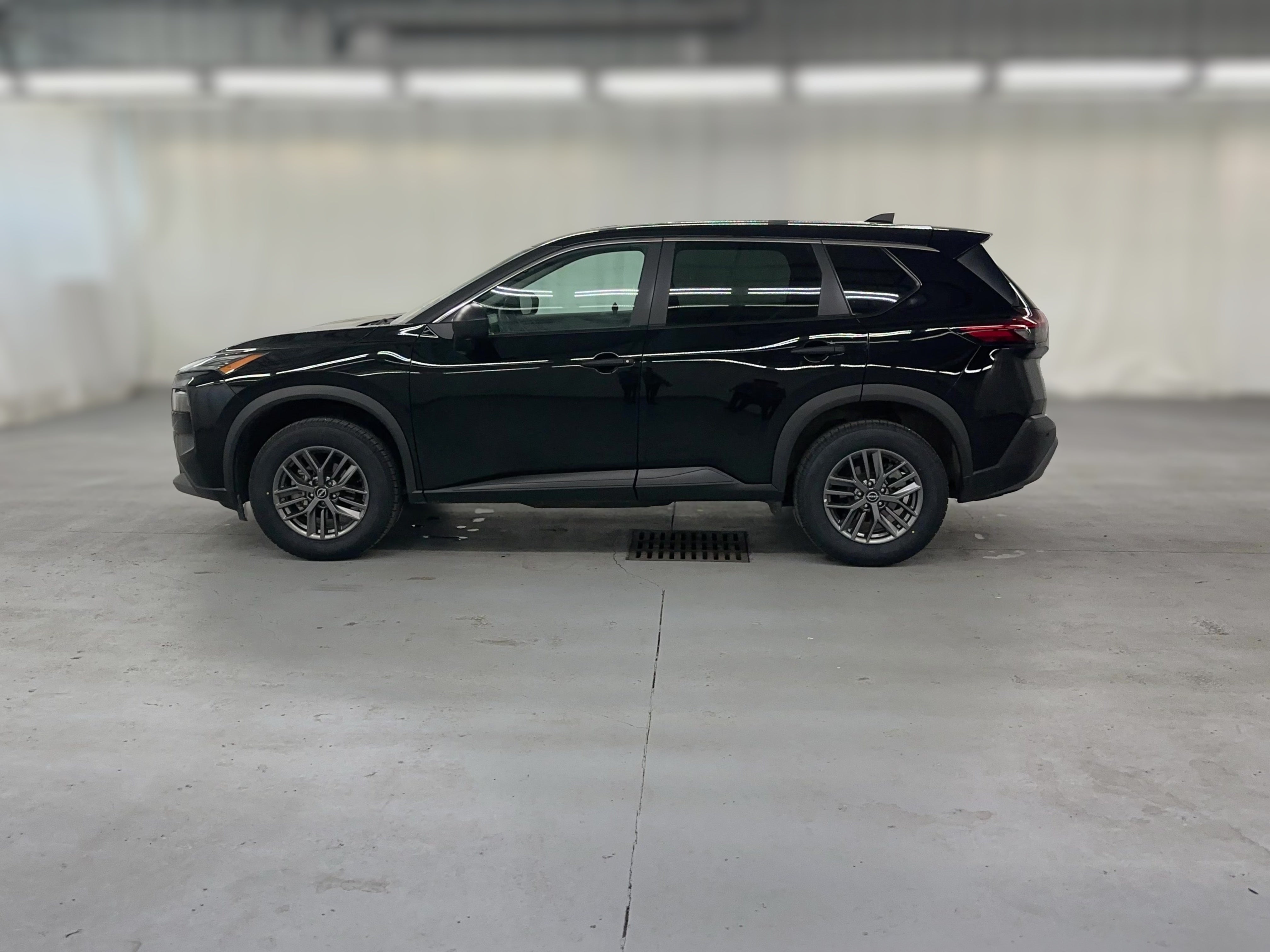 2023 Nissan Rogue S - Photo 24