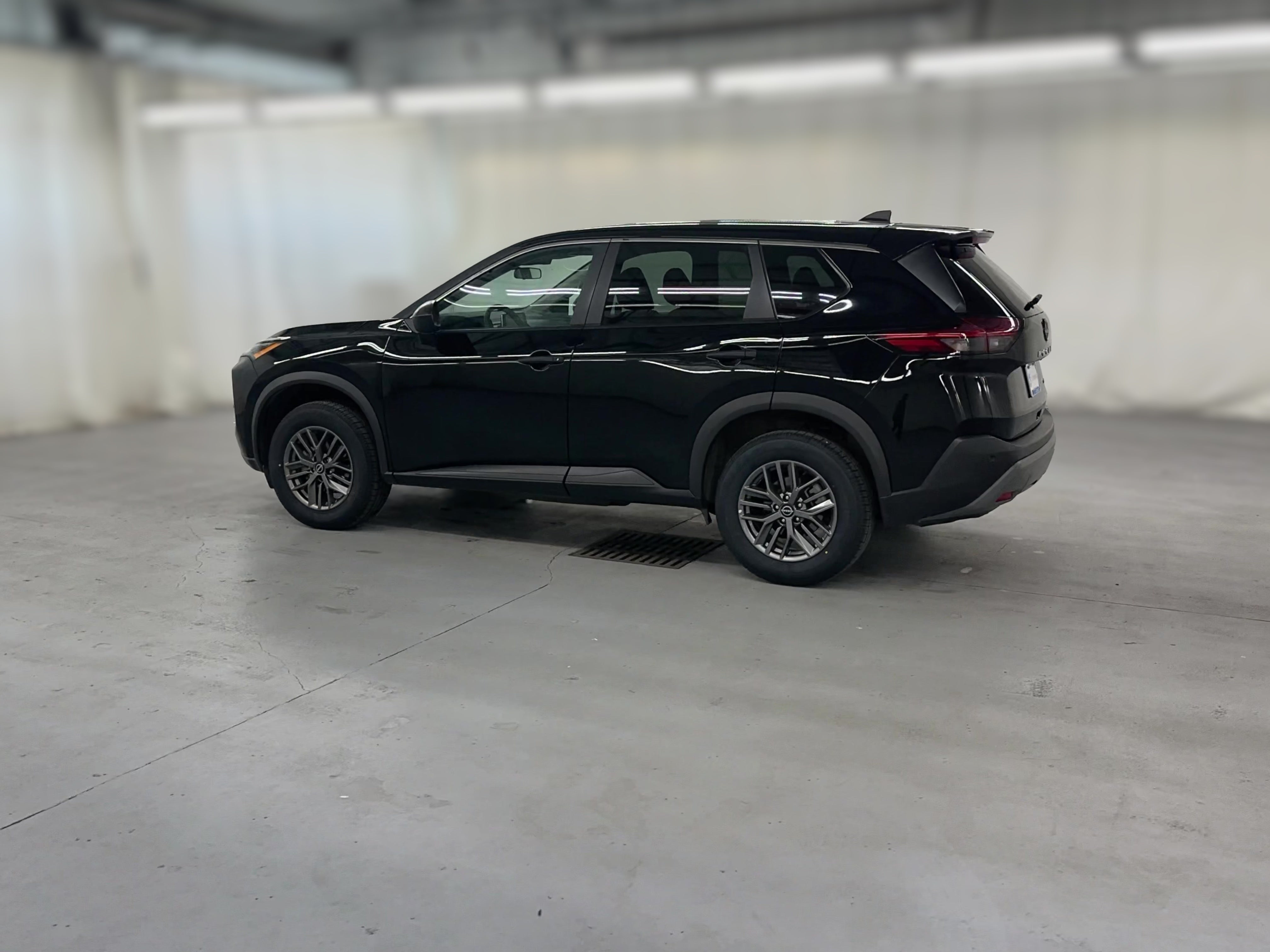 2023 Nissan Rogue S - Photo 25