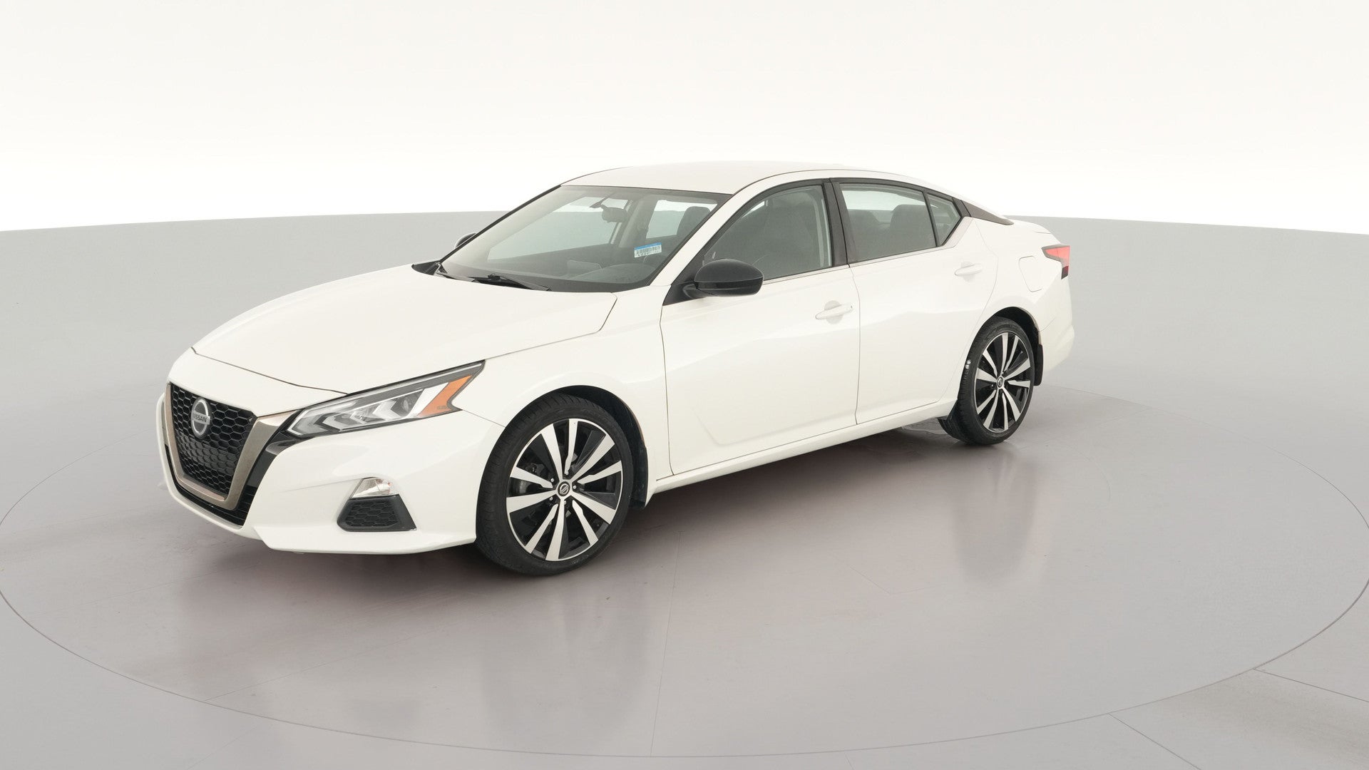 2019 Nissan Altima vehicle photo
