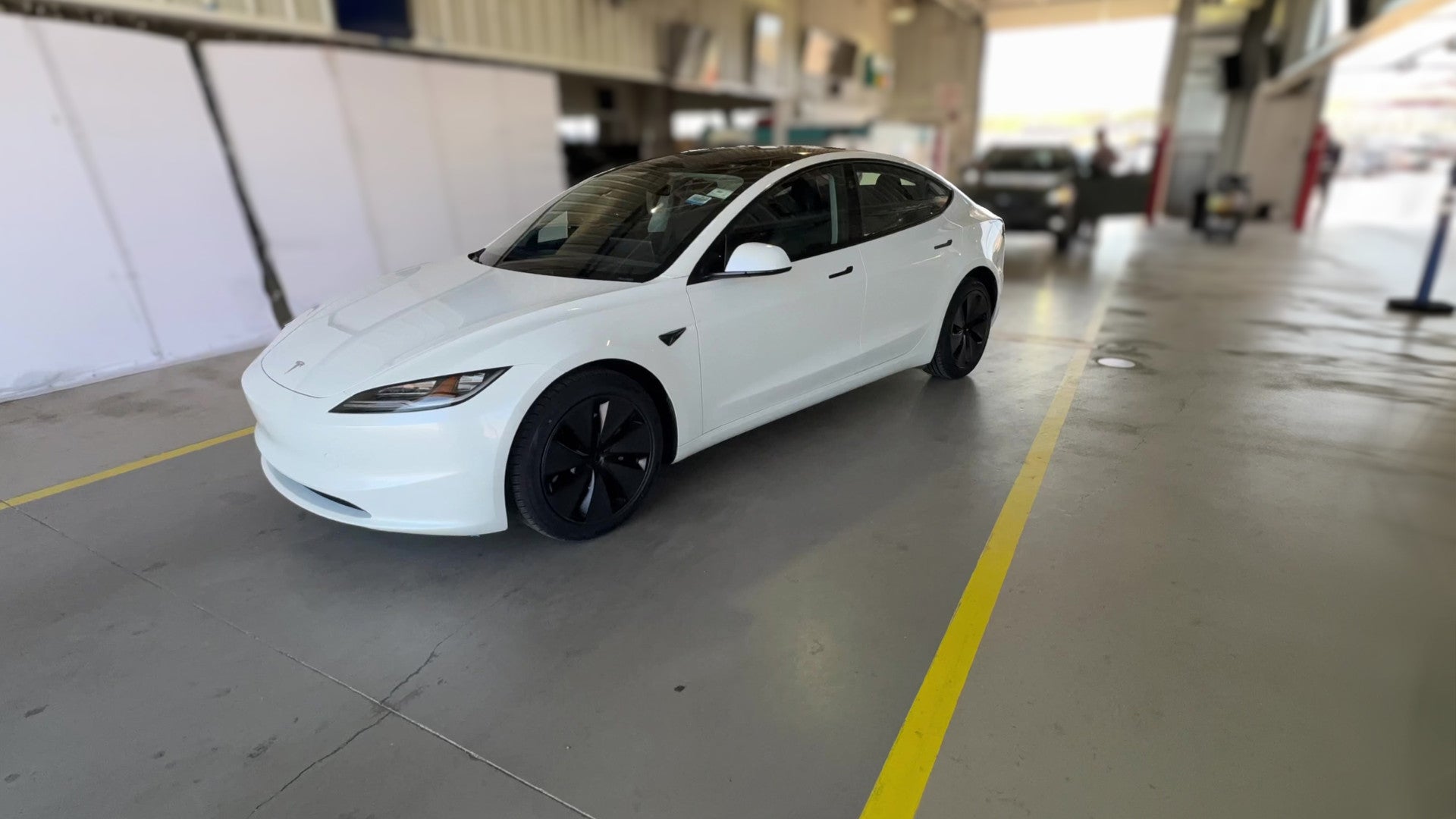 2024 Tesla Model 3 vehicle photo