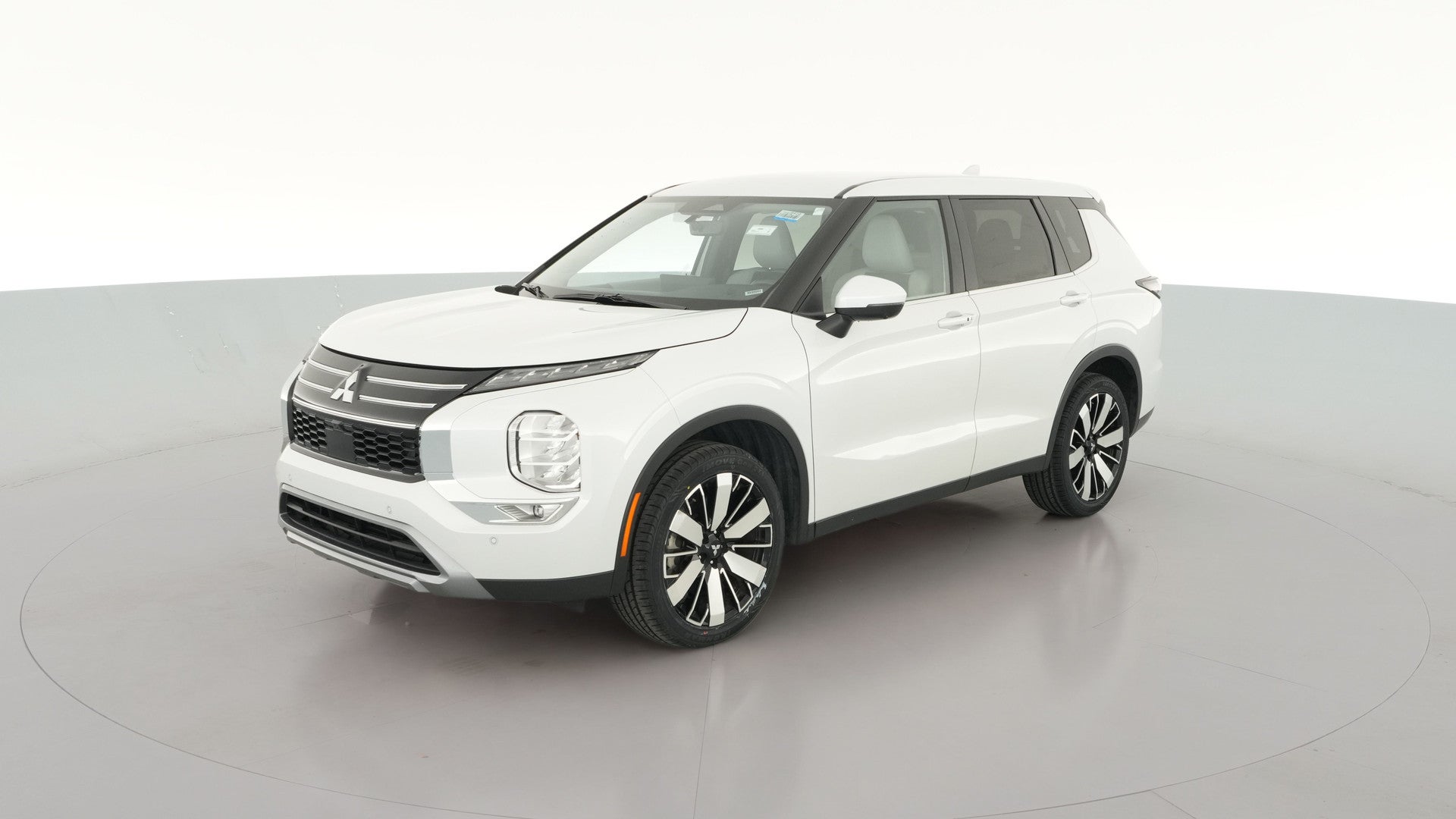 2025 Mitsubishi Outlander vehicle photo