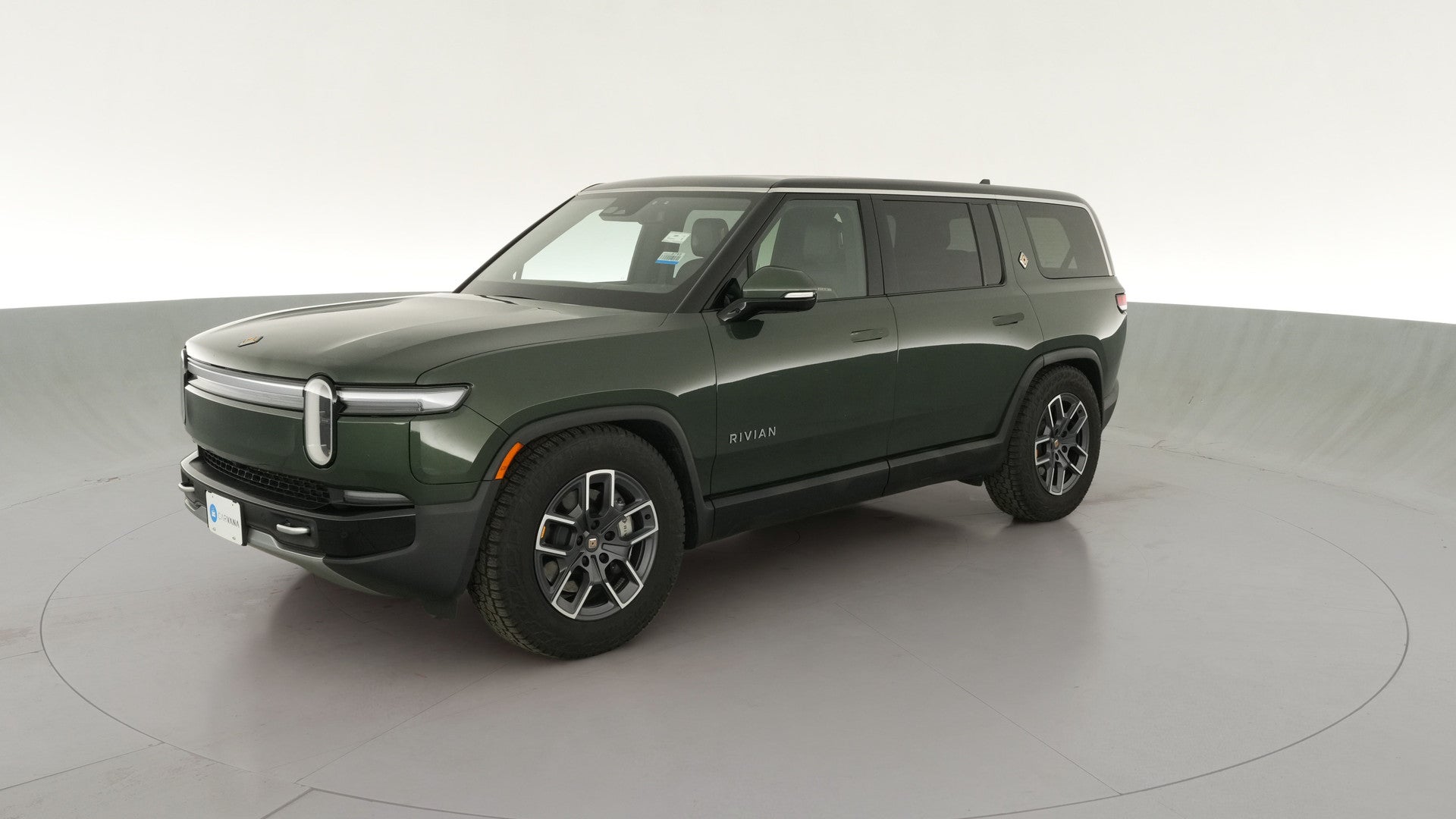 2025 Rivian R1S vehicle photo