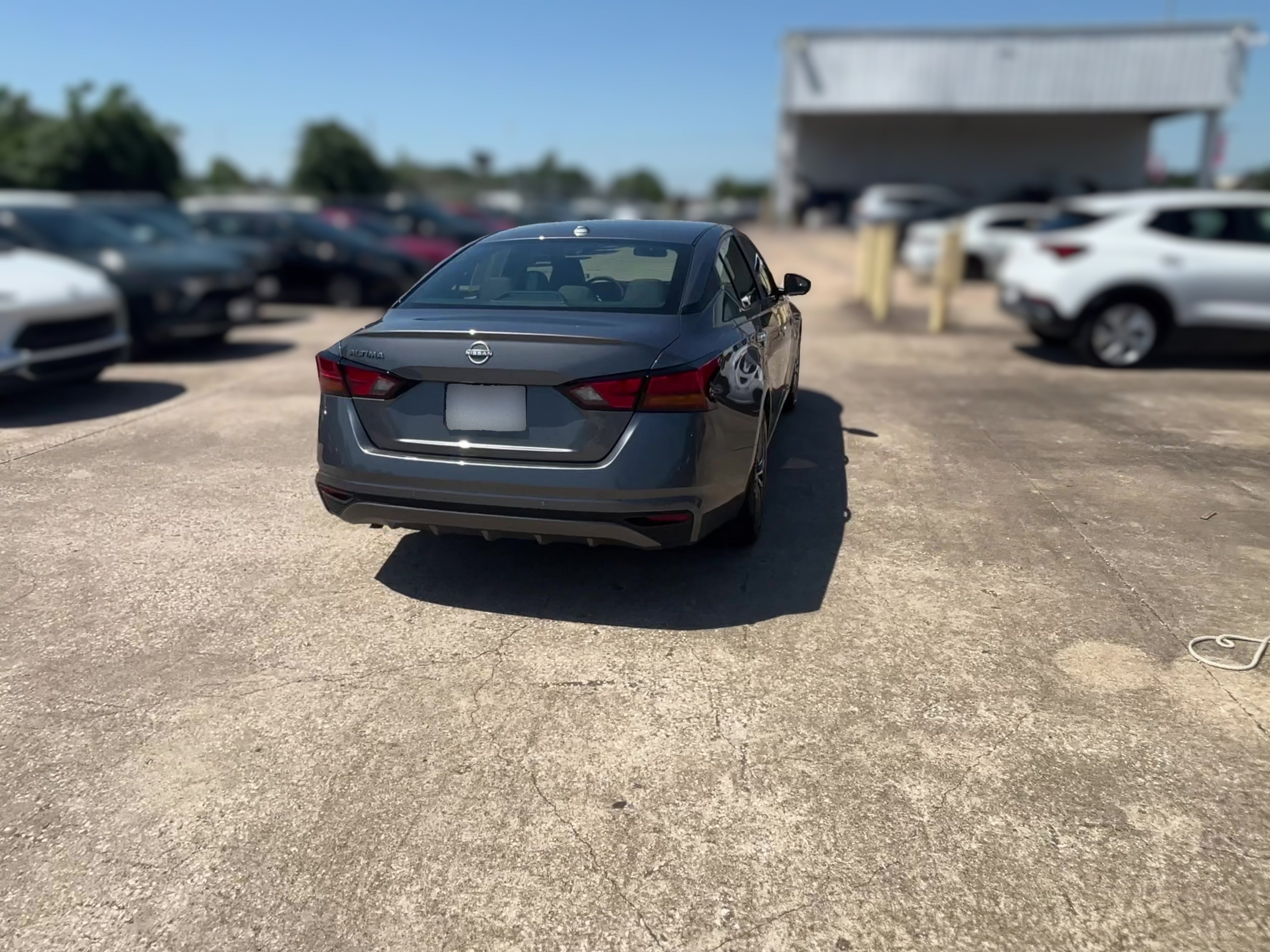 2025 Nissan Altima SV - Photo 29