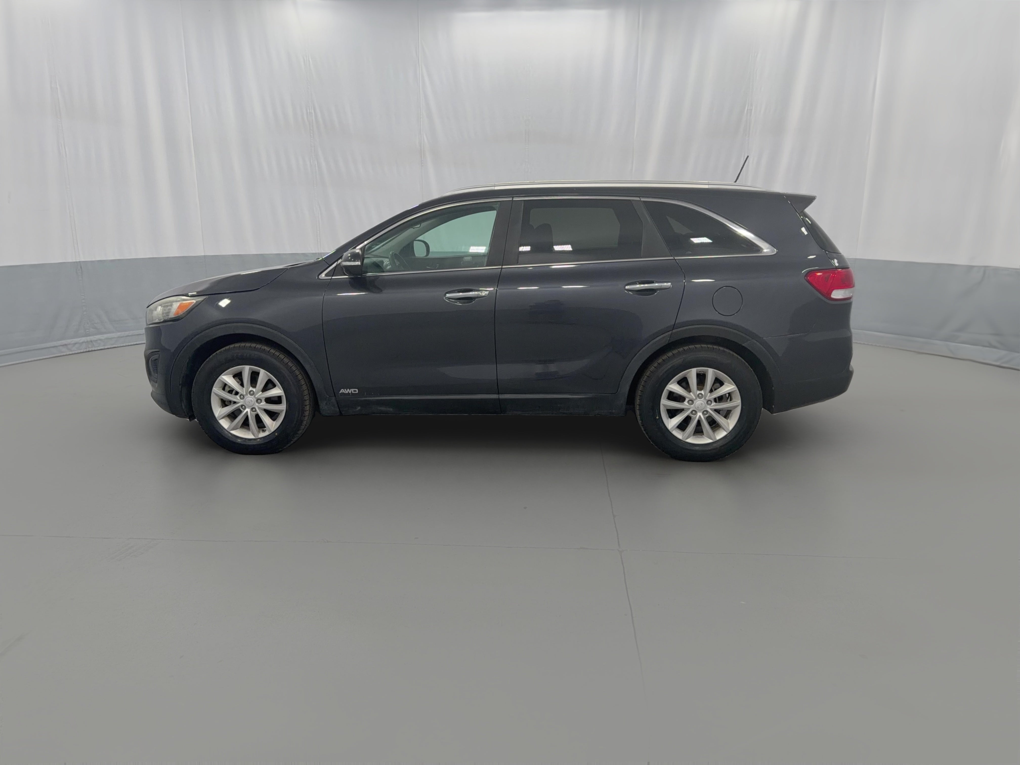 2017 Kia Sorento LX - Photo 25