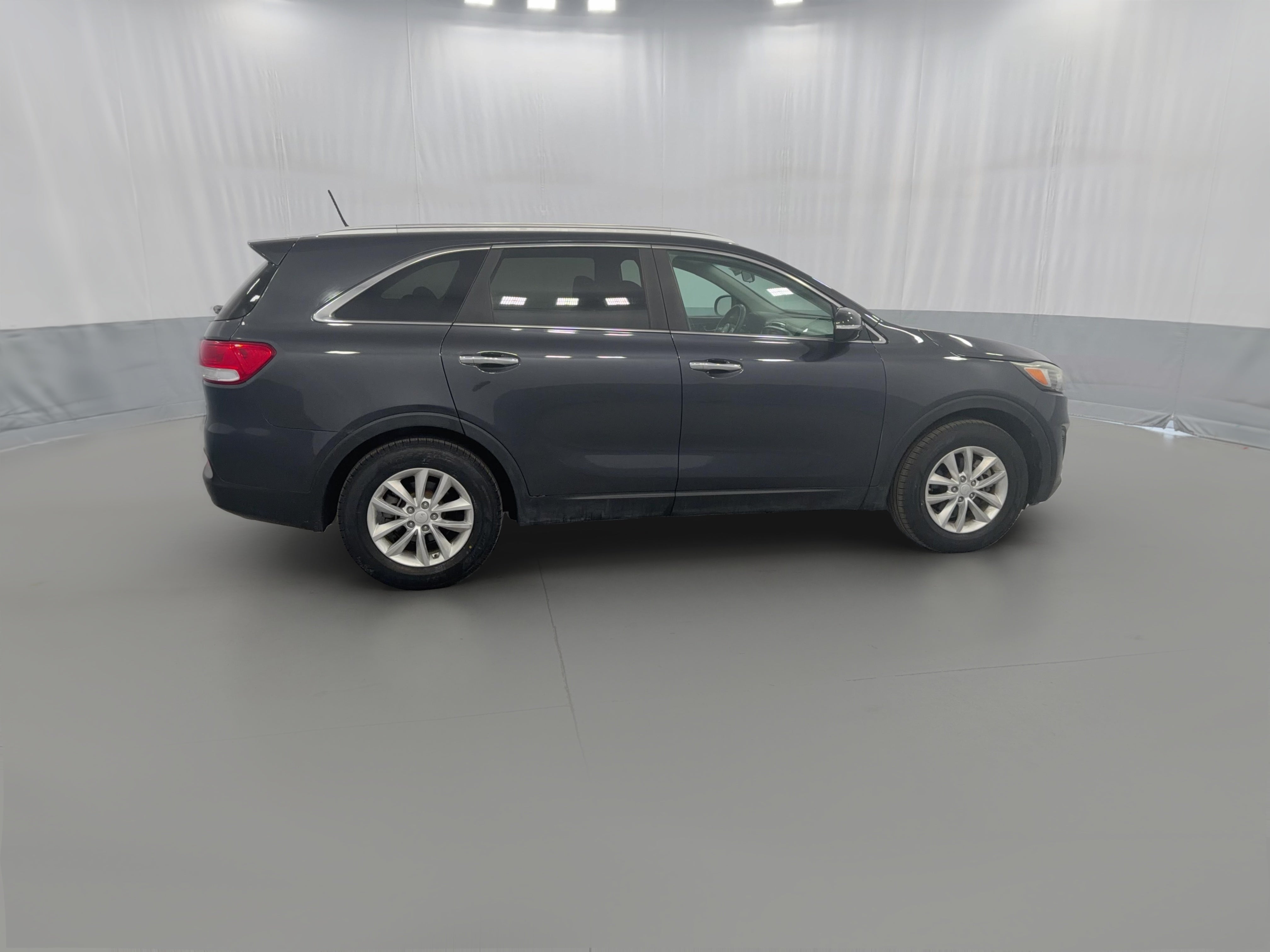 2017 Kia Sorento LX - Photo 32