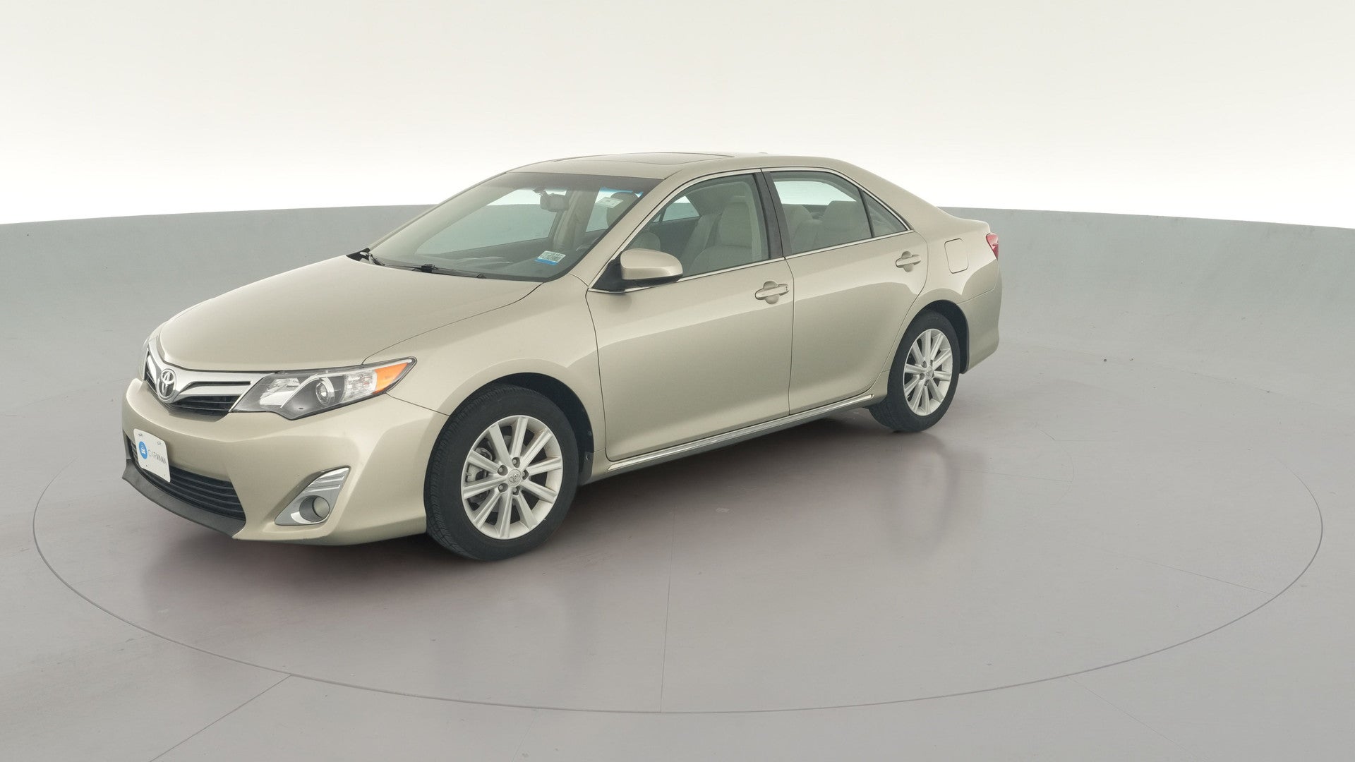 2014 Toyota Camry vehicle photo