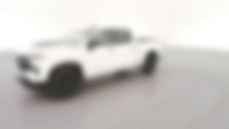 2024 Chevrolet Silverado 1500 Crew Cab vehicle photo