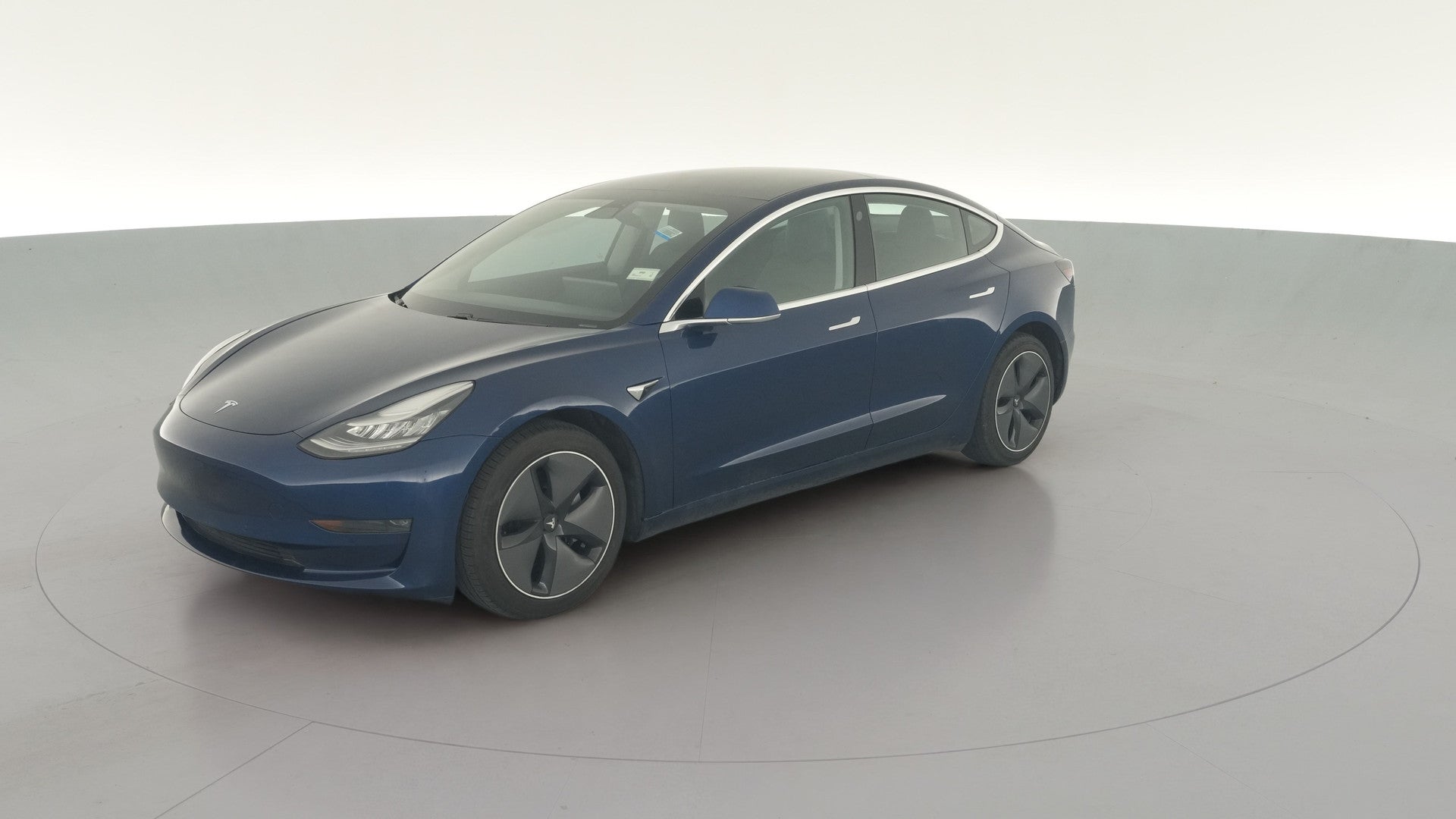 2019 Tesla Model 3 vehicle photo