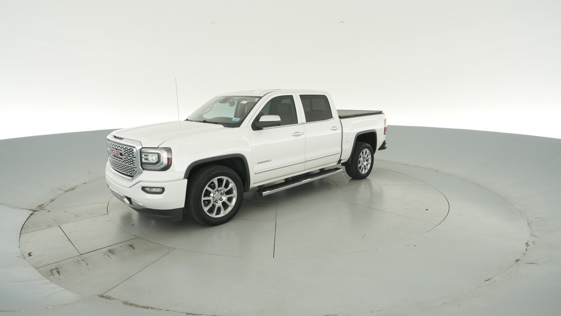 2018 GMC Sierra 1500 Crew Cab vehicle photo