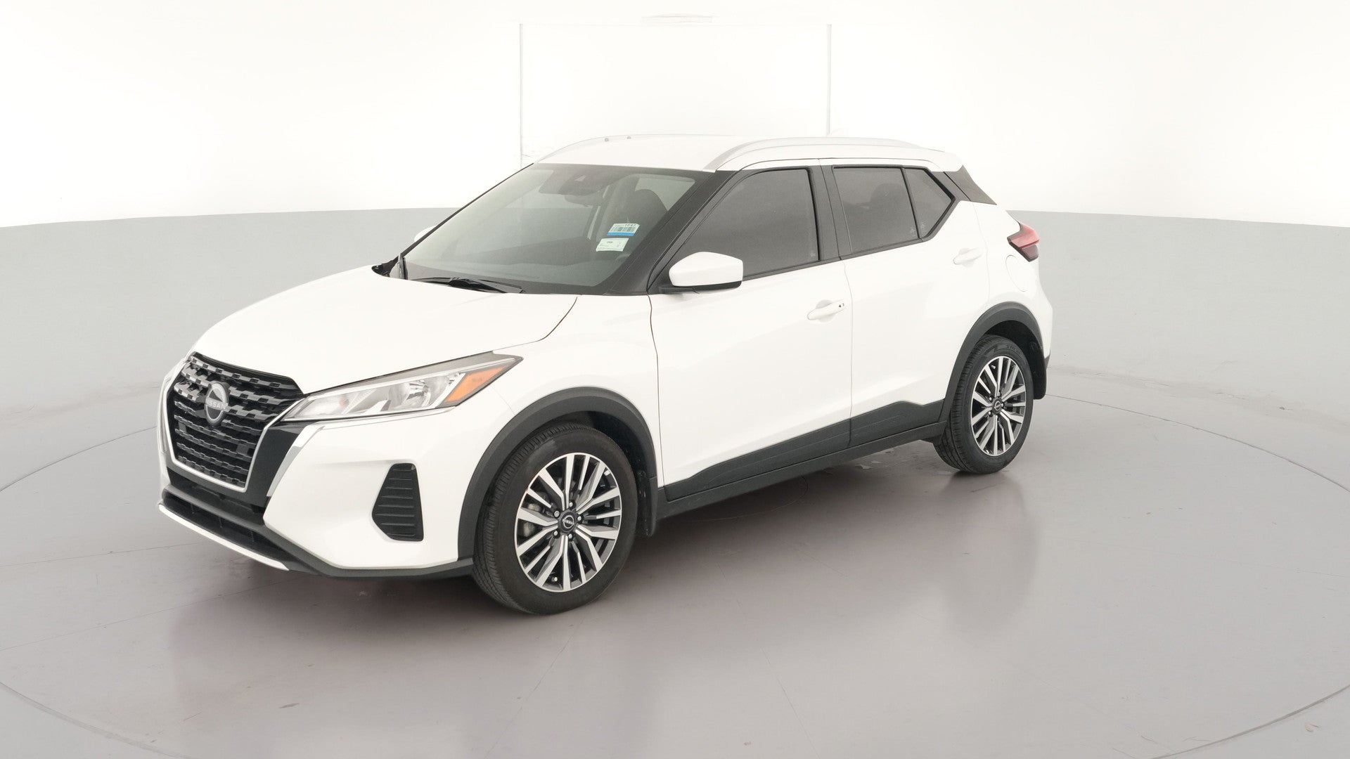 2024 Nissan Kicks vehicle photo