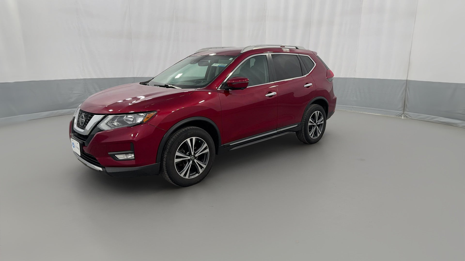 2018 Nissan Rogue vehicle photo