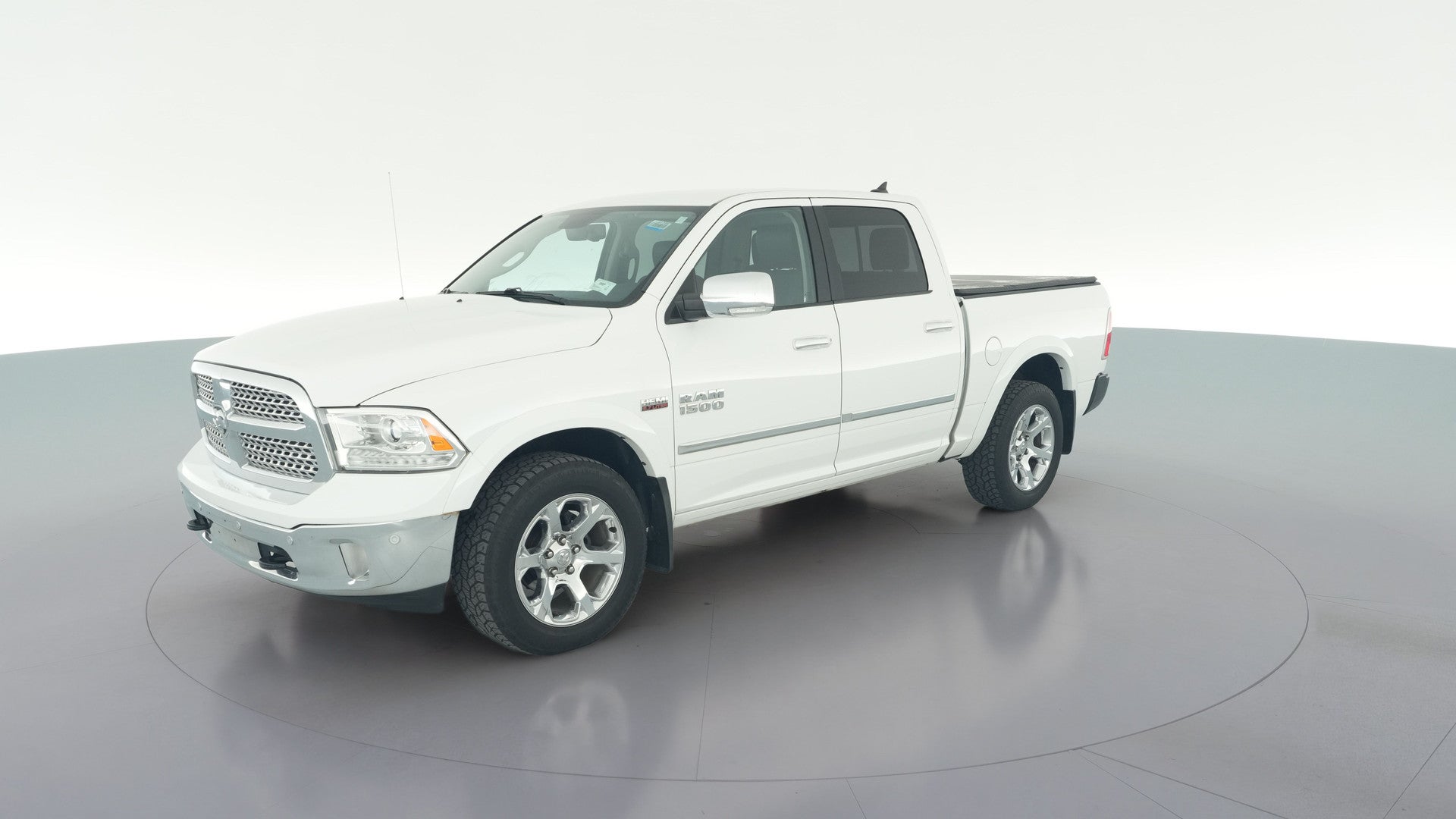 2017 Ram 1500 Crew Cab vehicle photo