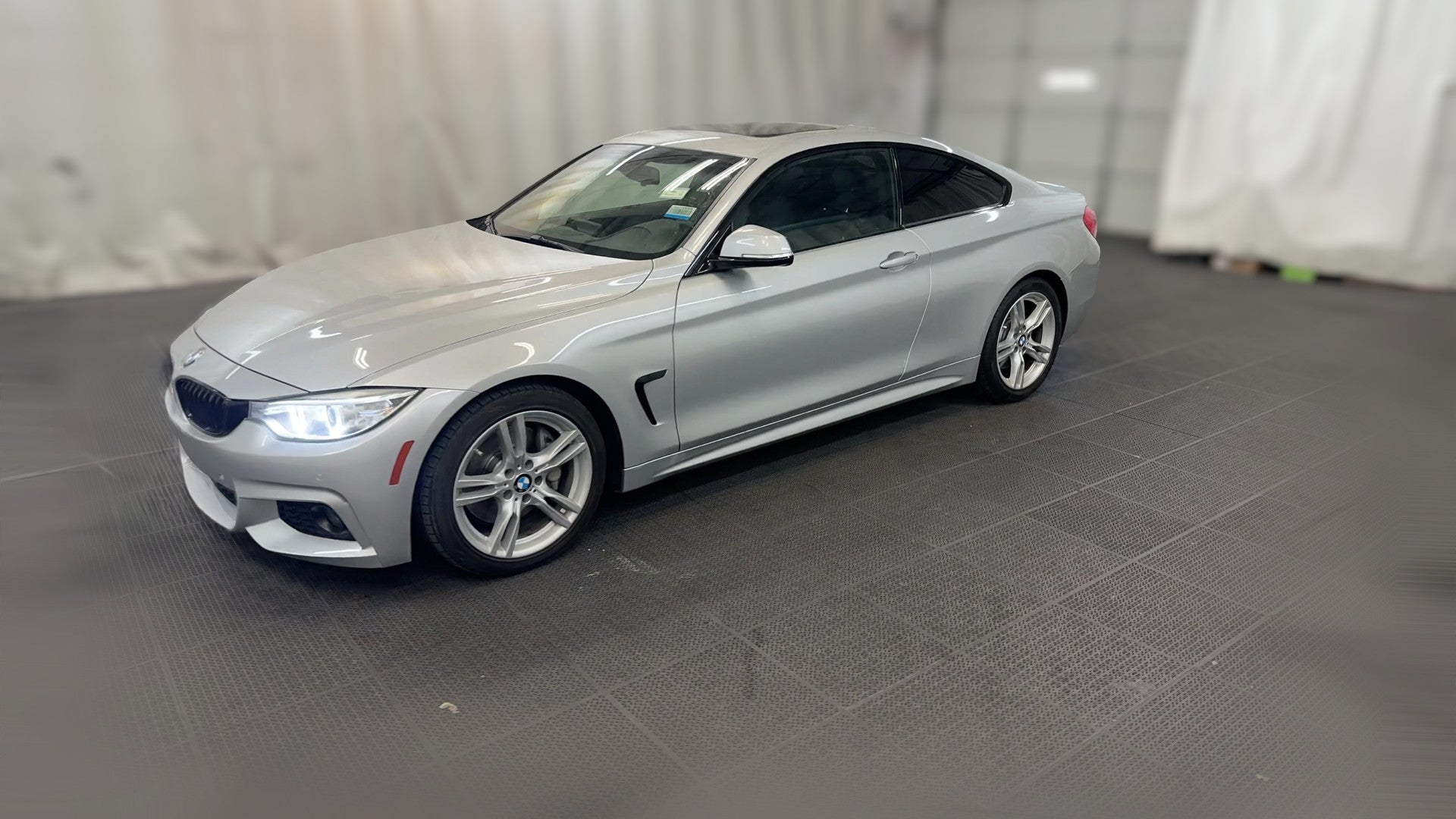2017 BMW 4 Series vehicle photo