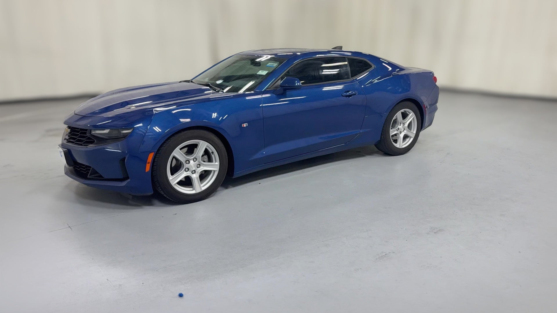 2021 Chevrolet Camaro vehicle photo