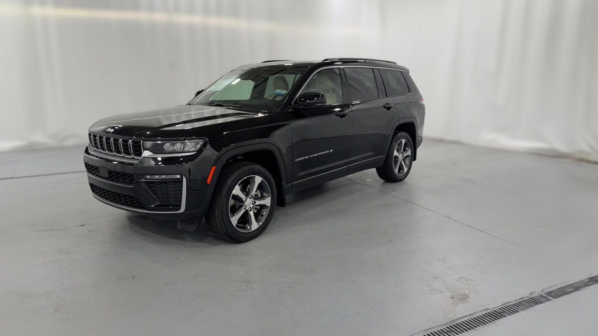 2026 Jeep Grand Cherokee L vehicle photo