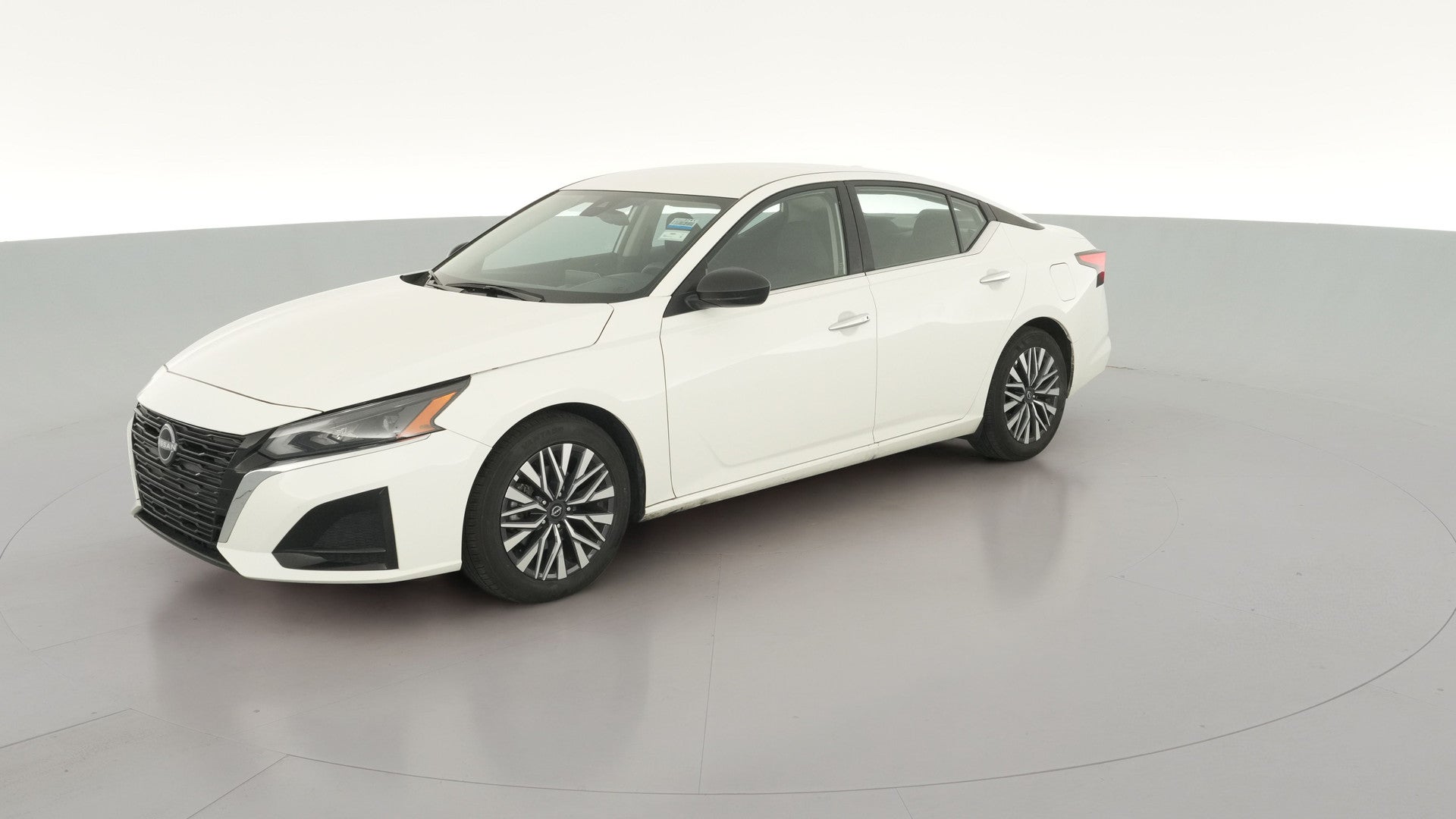 2025 Nissan Altima vehicle photo