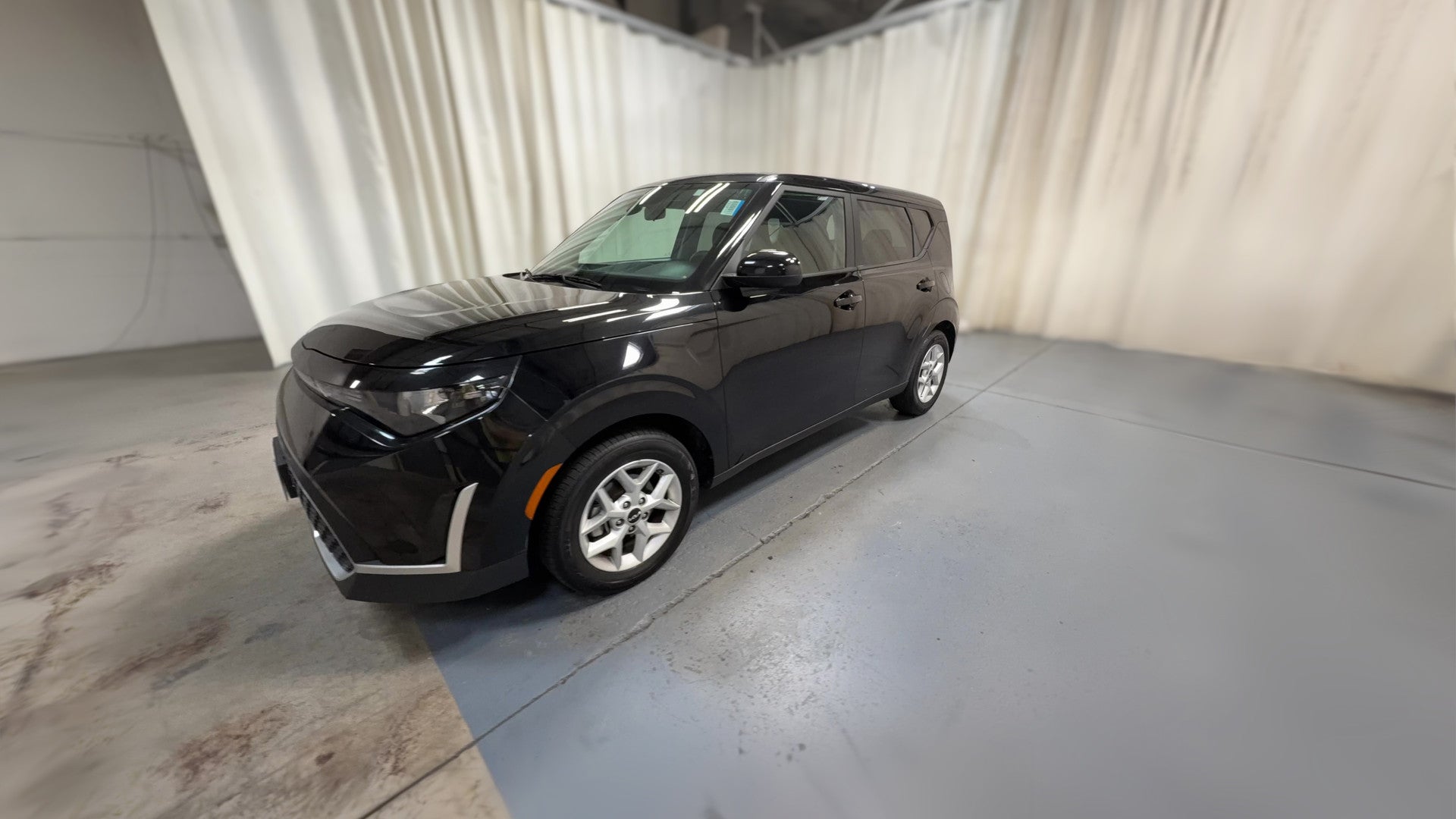 2025 Kia Soul vehicle photo