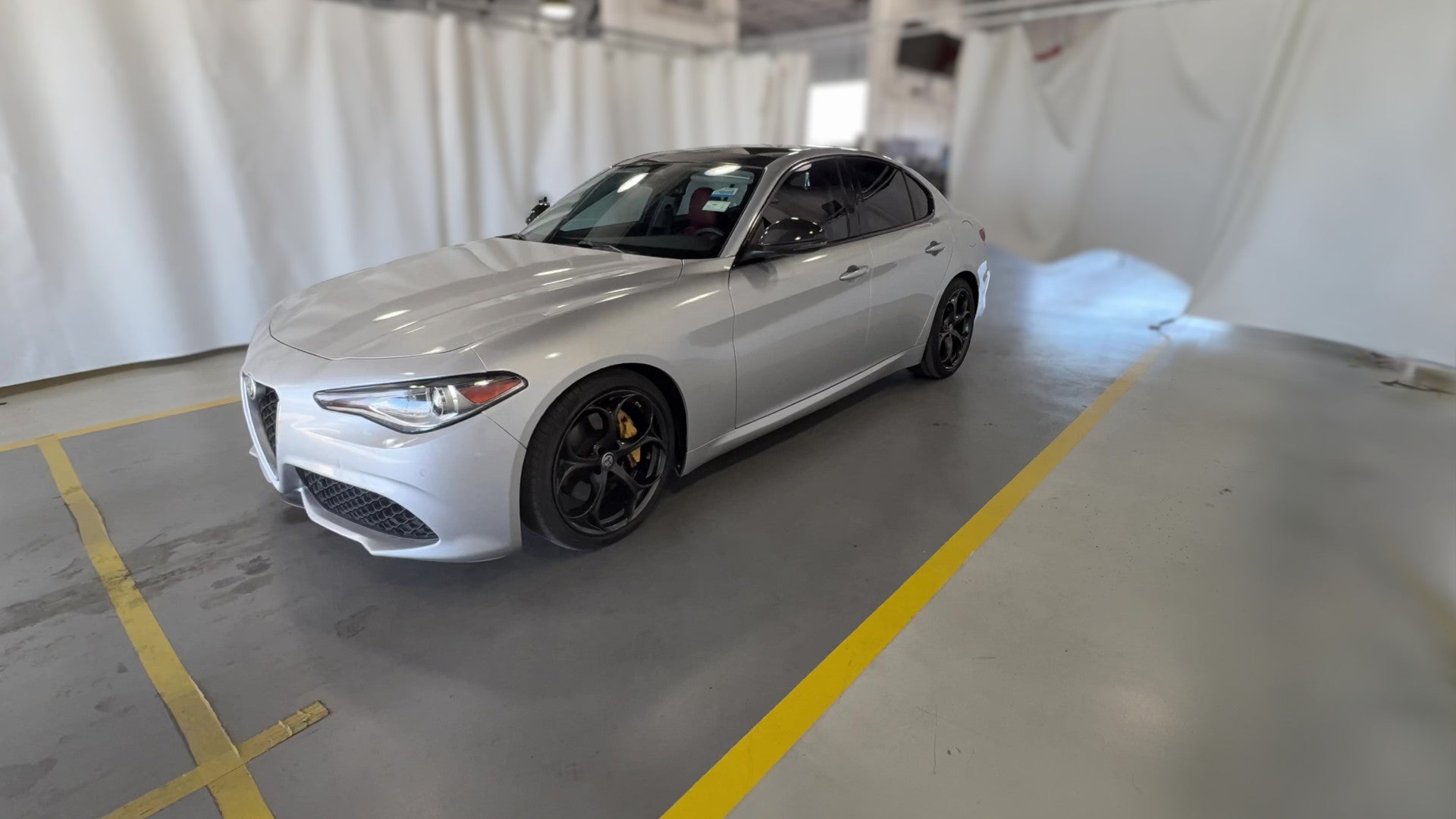 2017 Alfa Romeo Giulia vehicle photo