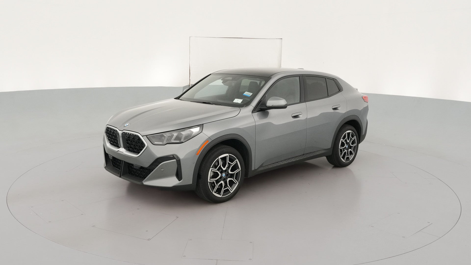 2025 BMW X2 vehicle photo