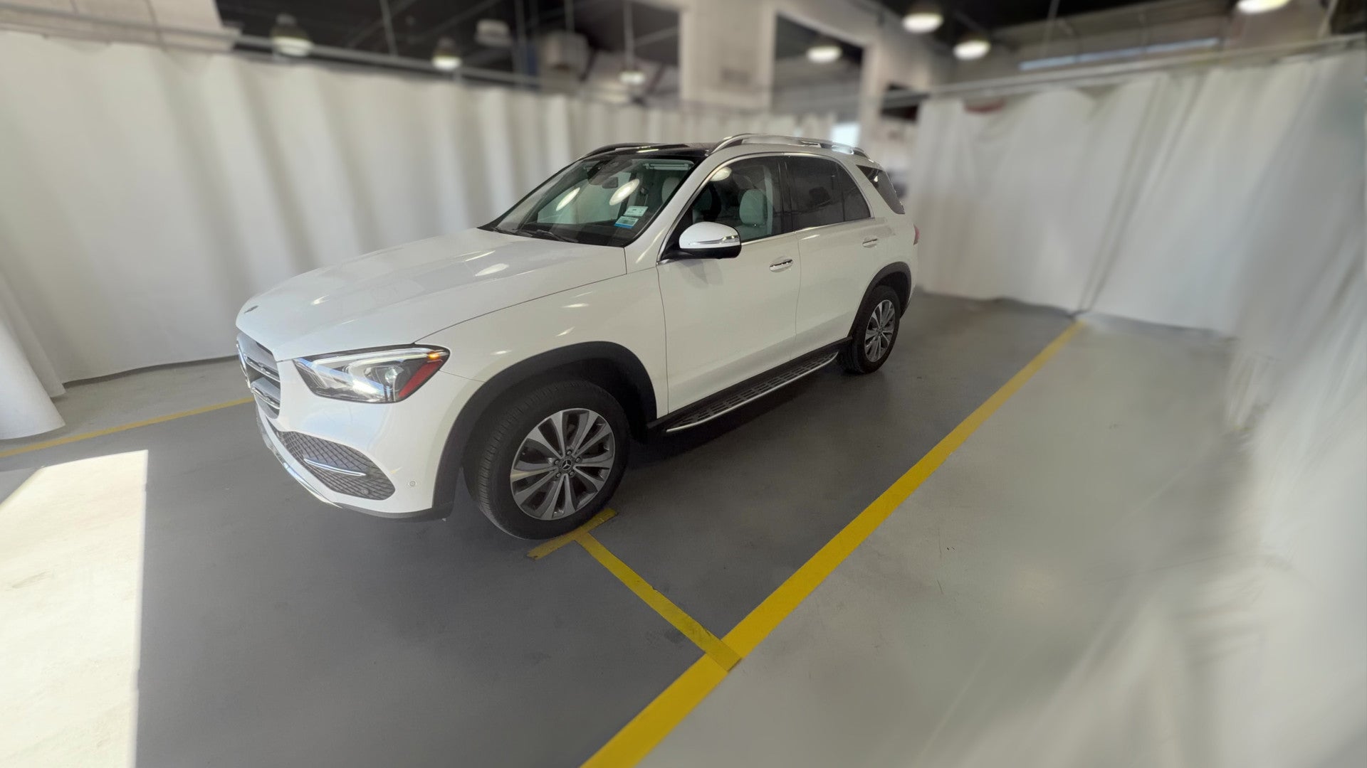 2021 Mercedes-Benz GLE vehicle photo