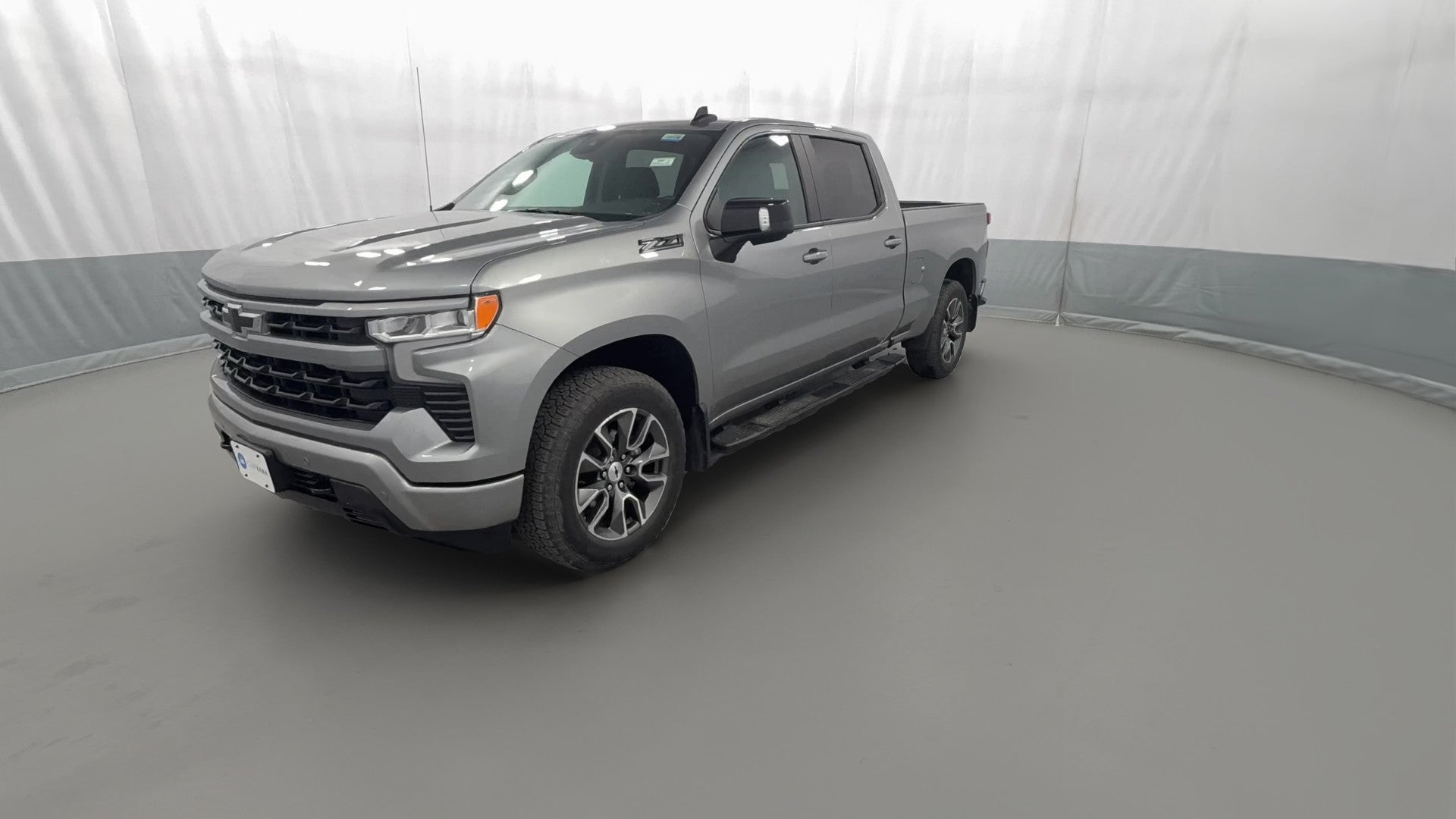 2024 Chevrolet Silverado 1500 Crew Cab vehicle photo