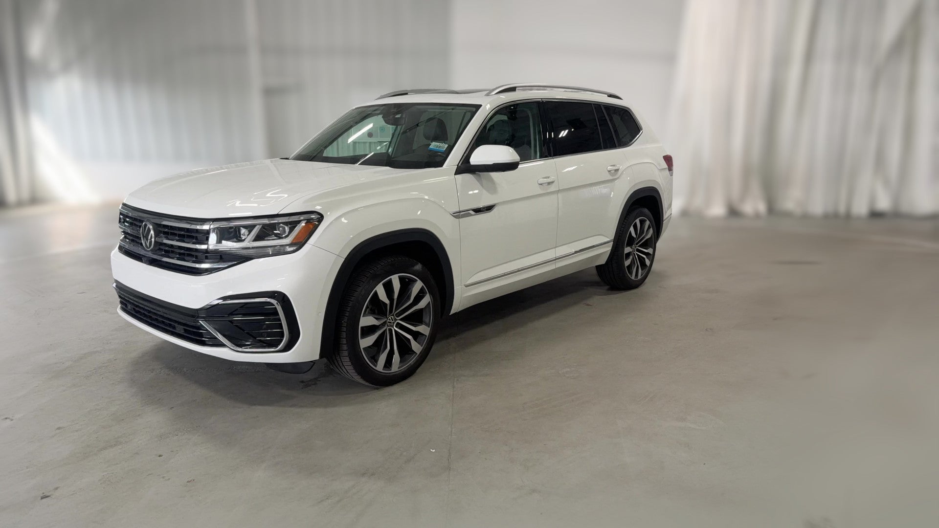 2021 Volkswagen Atlas vehicle photo