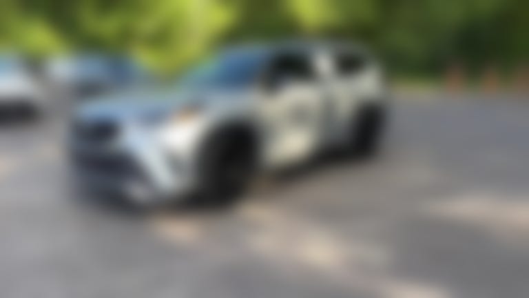 2025 Toyota Highlander vehicle photo