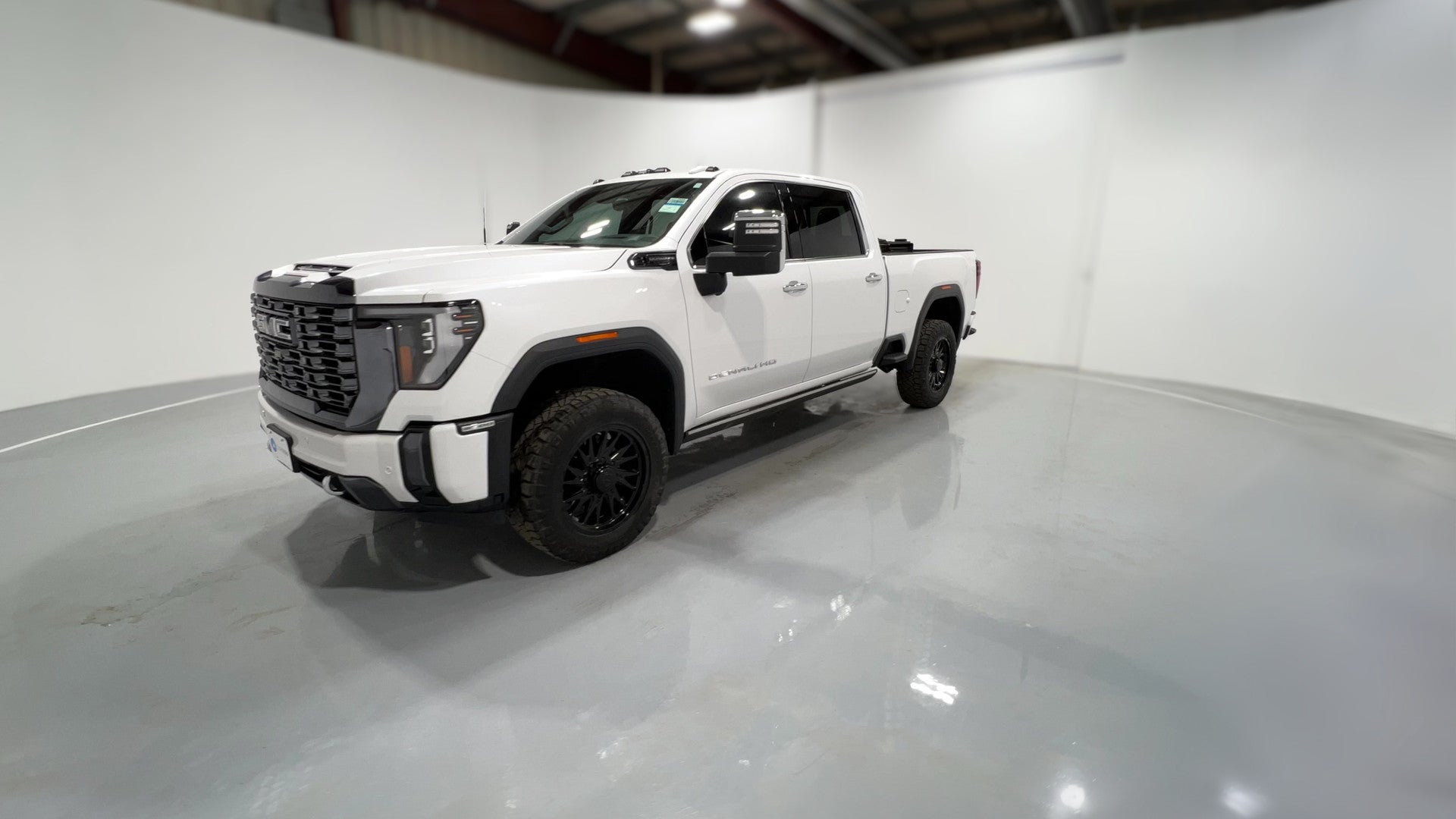 2024 GMC Sierra 2500 HD Crew Cab vehicle photo