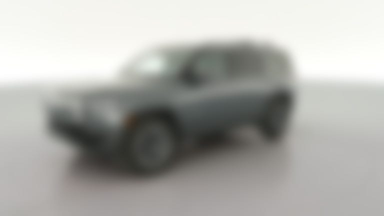 2025 Rivian R1S vehicle photo