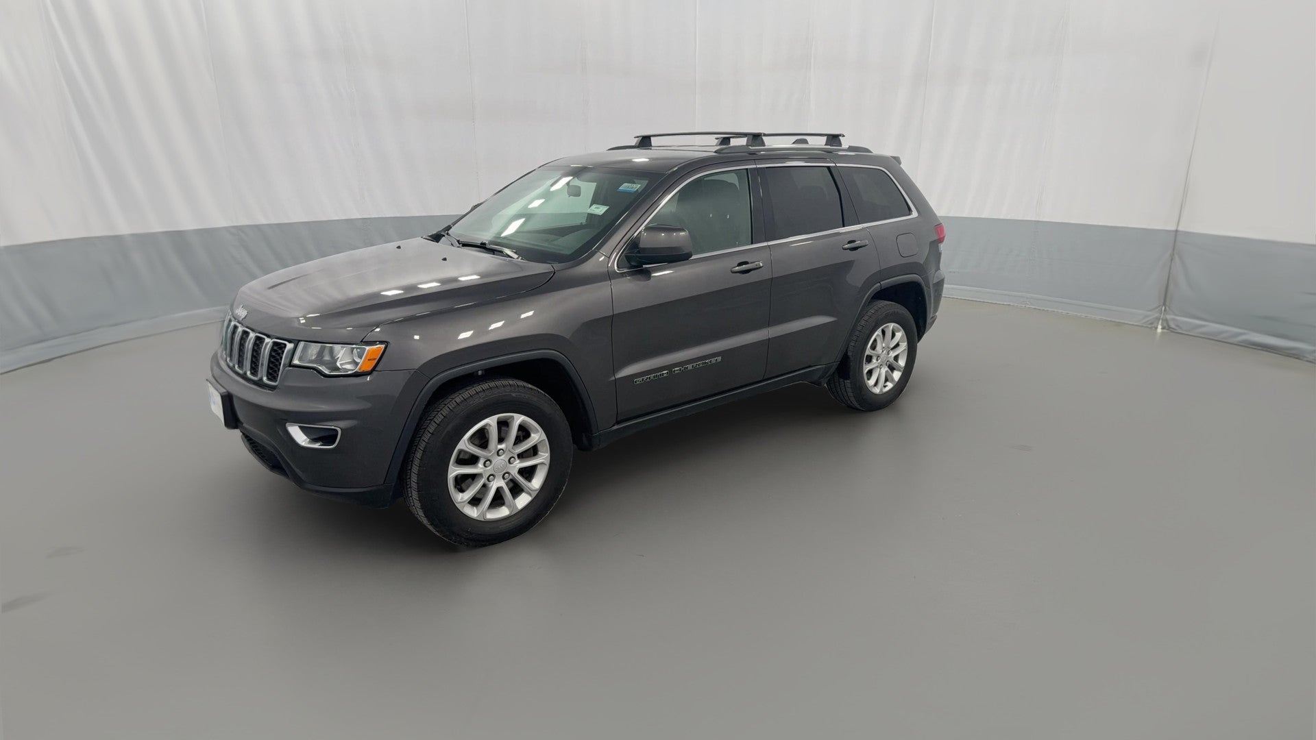 2021 Jeep Grand Cherokee vehicle photo