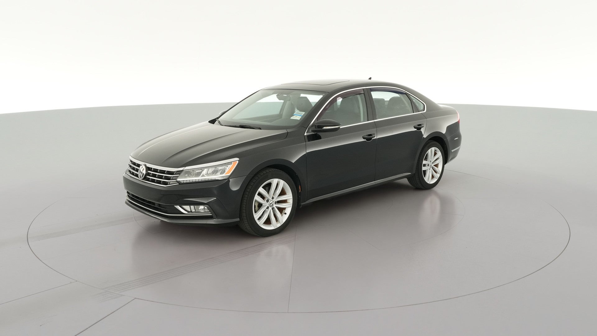 2018 Volkswagen Passat vehicle photo